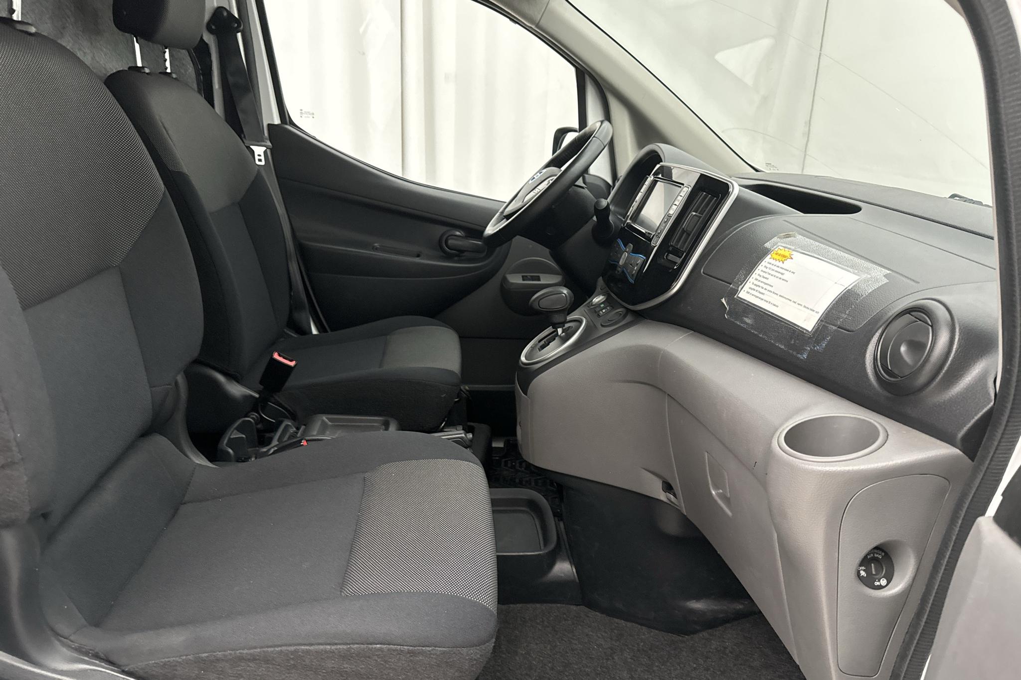 Nissan e-NV200 40,0 kWh (109hk) - 78 020 km - Automaatne - valge - 2021