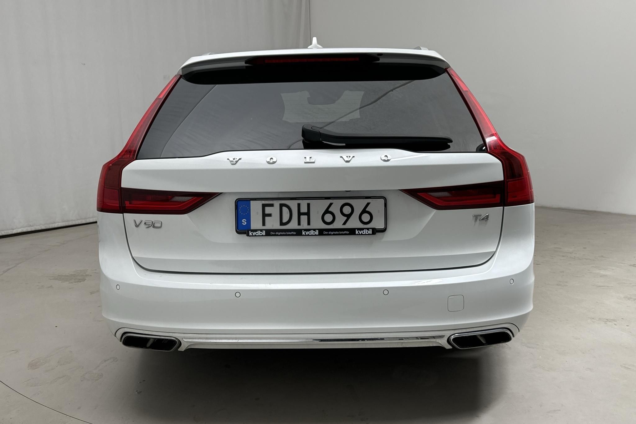 Volvo V90 T4 (190hk) - 103 010 km - Automatyczna - biały - 2019