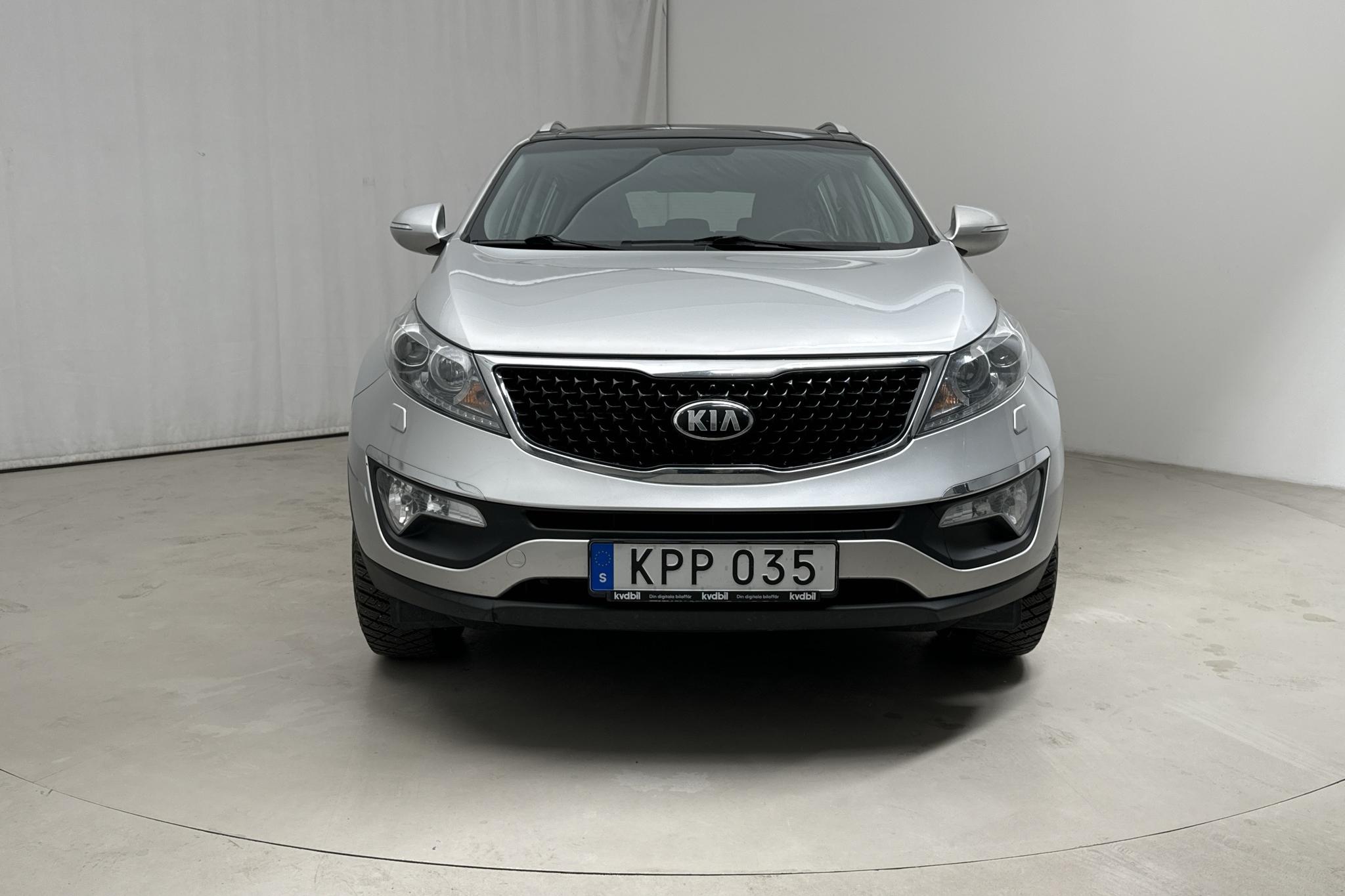 KIA Sportage 1.6 2WD (136hk) - 133 930 km - Manualna - szary - 2015