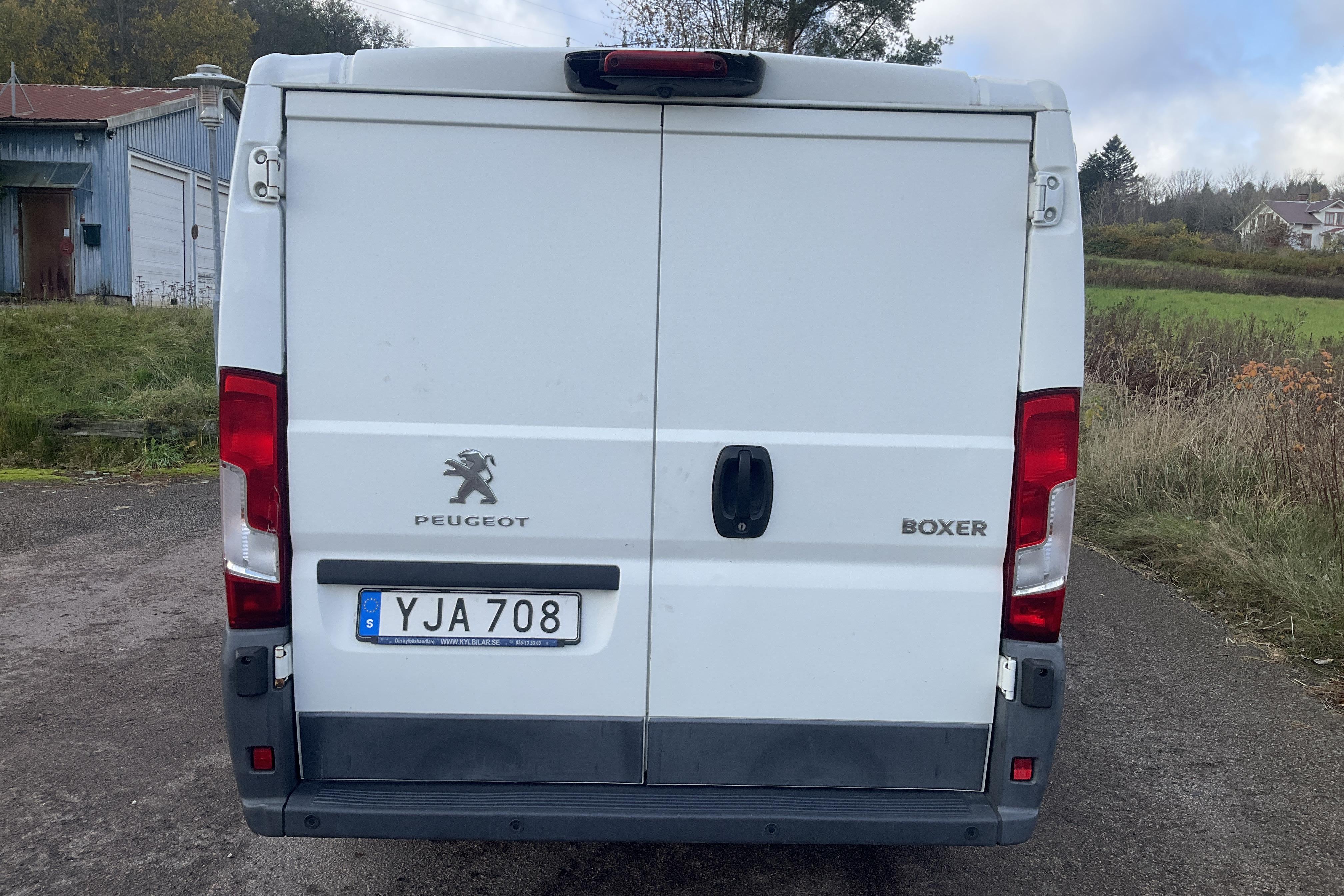 Peugeot Boxer 335 2.0 BlueHDi Skåp (130hk) - 237 500 km - Manual - white - 2017