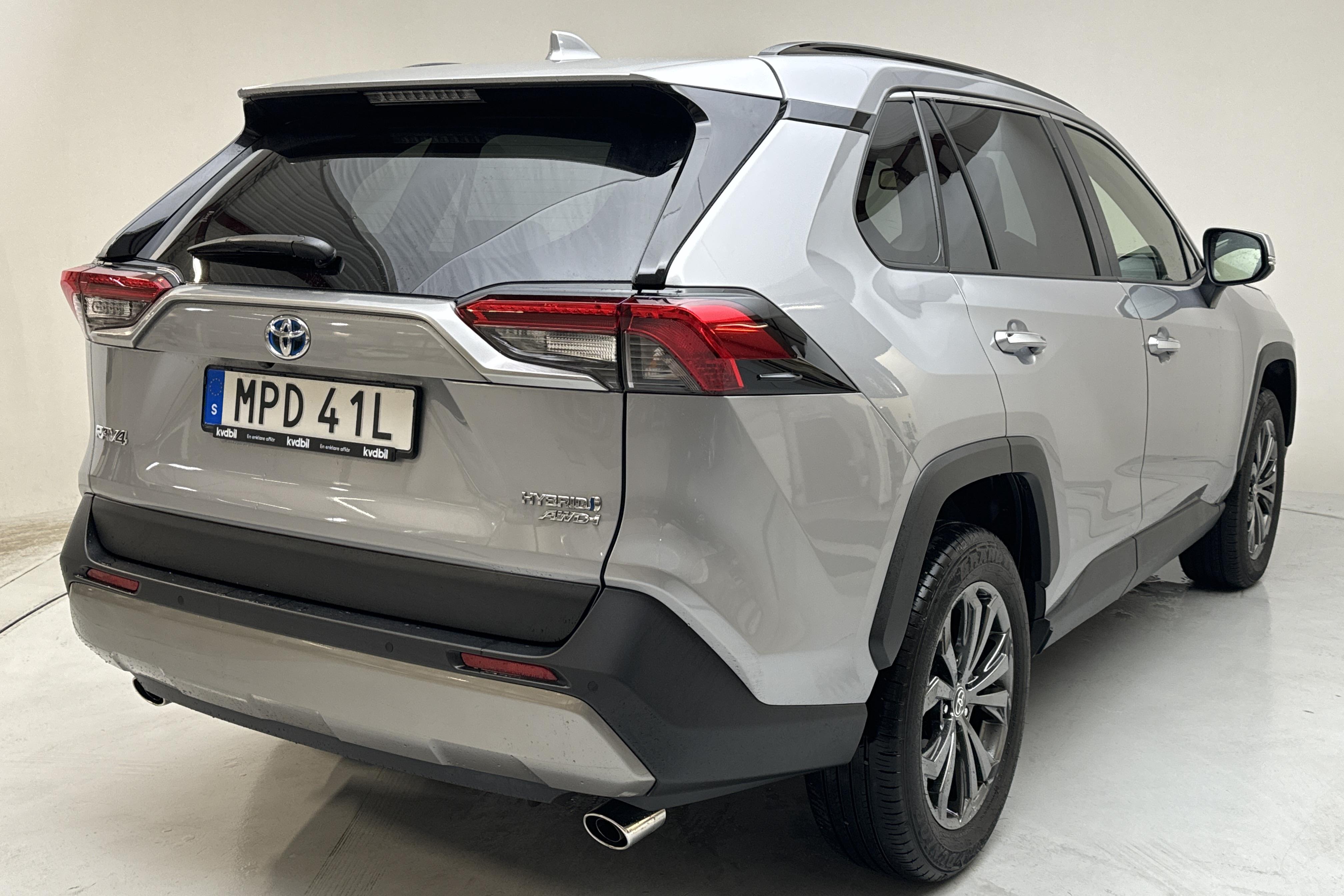 Toyota RAV4 2.5 HSD AWD (222hk) - 18 370 km - Automaatne - hõbe - 2022