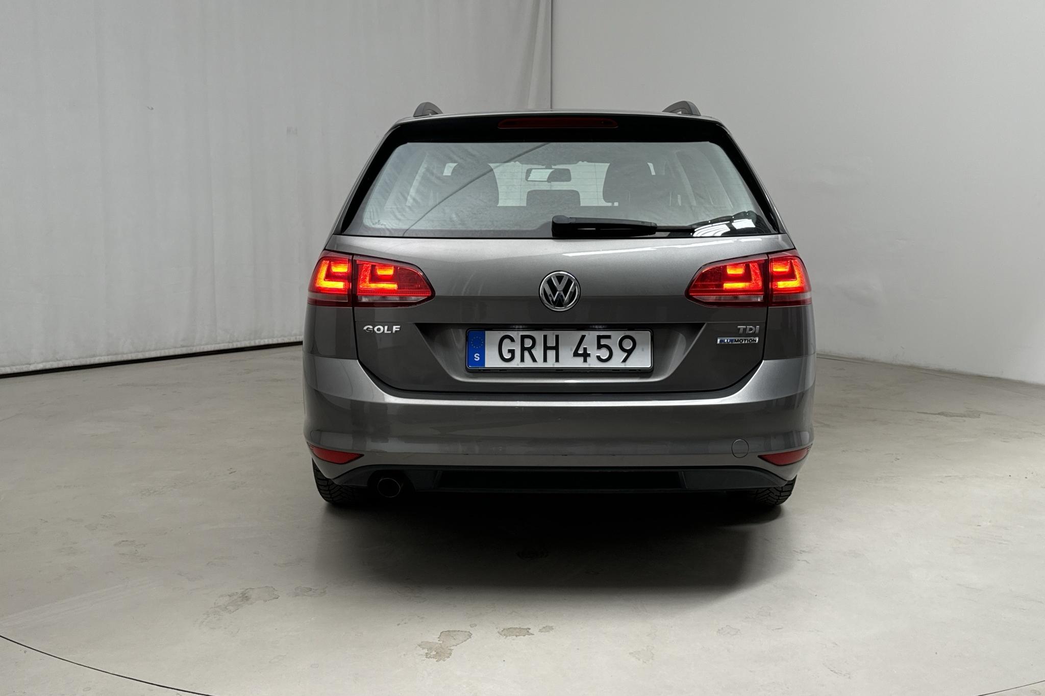 VW Golf VII 1.6 TDI BlueMotion Sportscombi (110hk) - 149 310 km - Manualna - szary - 2015