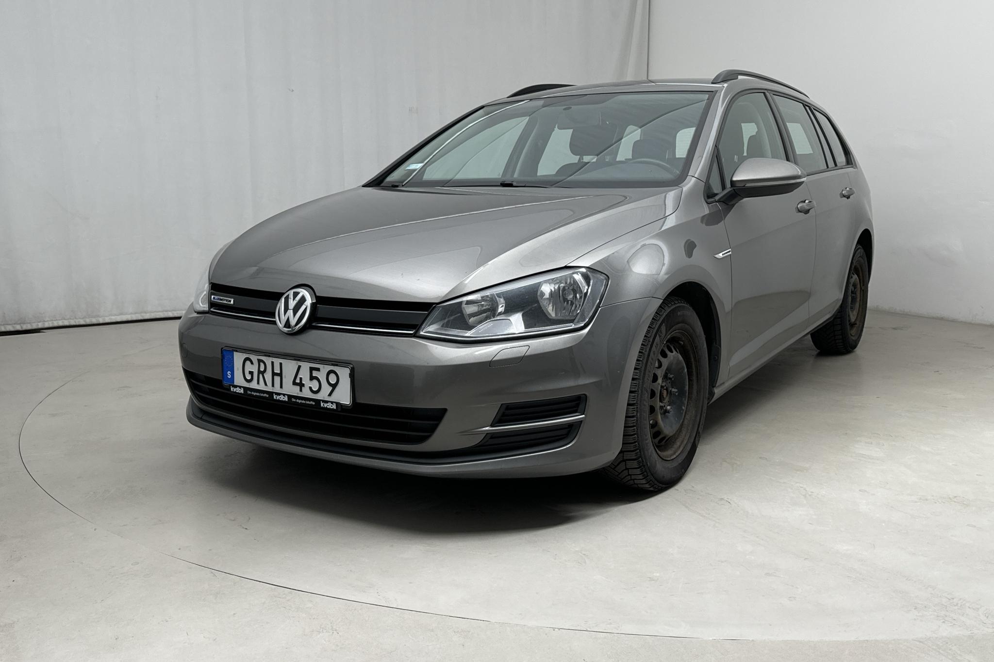 VW Golf VII 1.6 TDI BlueMotion Sportscombi (110hk) - 149 310 km - Käsitsi - hall - 2015