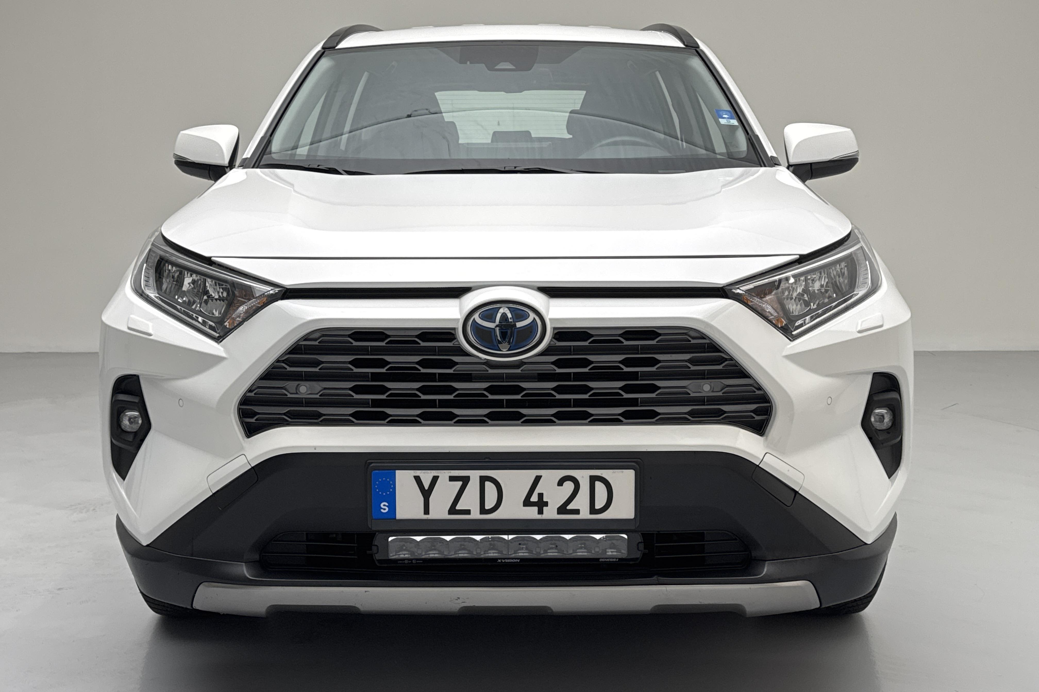 Toyota RAV4 2.5 HSD AWD (222hk) - 130 300 km - Automatyczna - szary - 2023