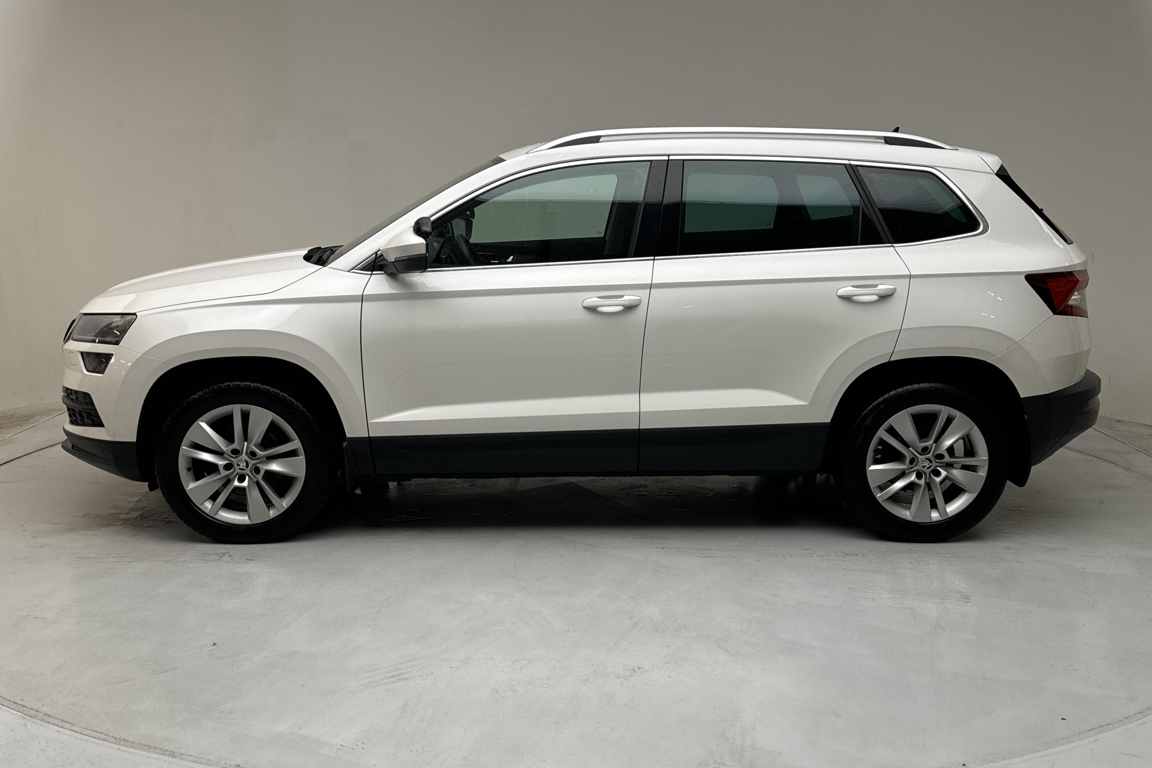 Skoda Karoq 2.0 TDI 116hk - 5 152 mil - Manuell - vit - 2021