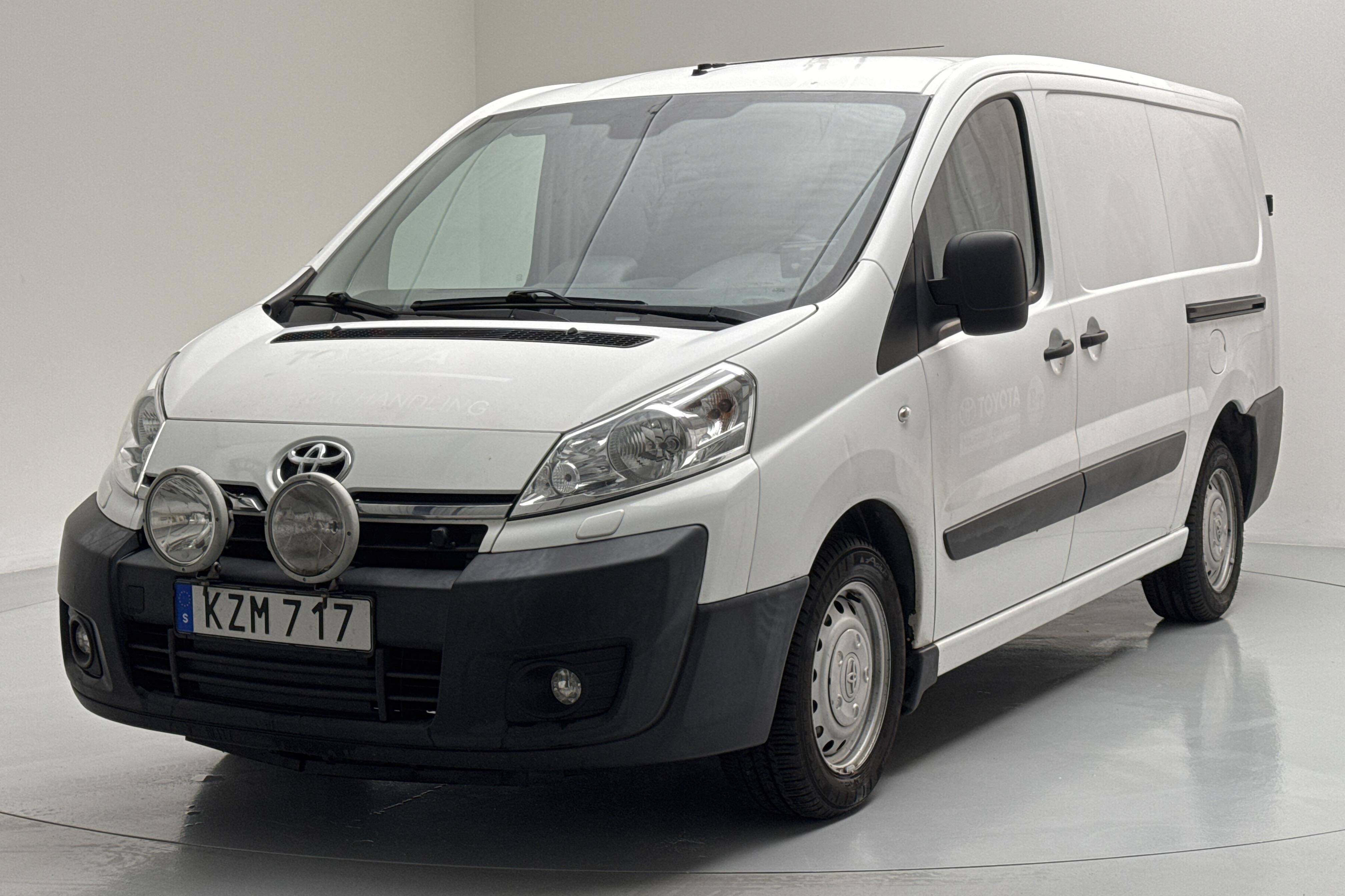 Toyota PROACE 2.0 D-4D (128hk) - 123 470 km - Manual - white - 2015