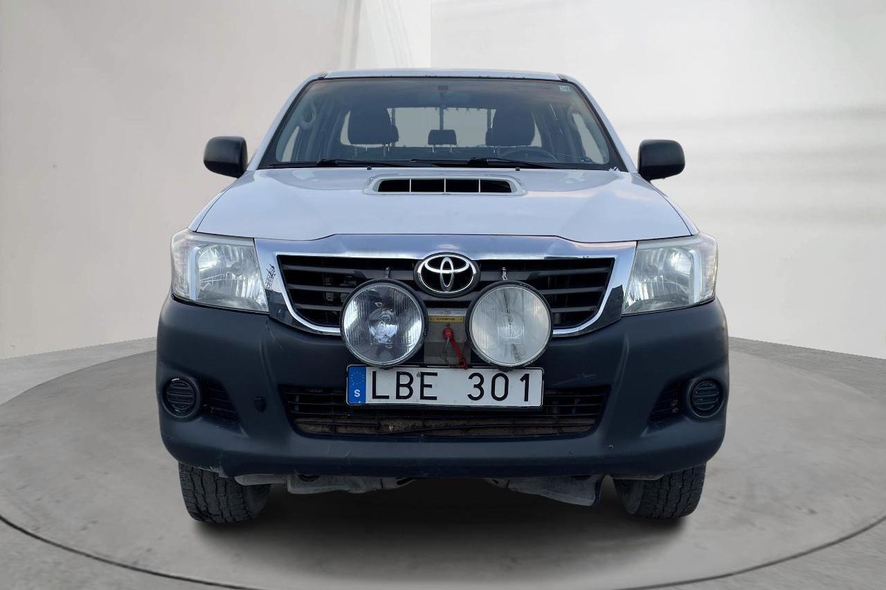 Toyota Hilux 2.5 D-4D 4WD (144hk) - 115 100 km - Manualna - biały - 2013