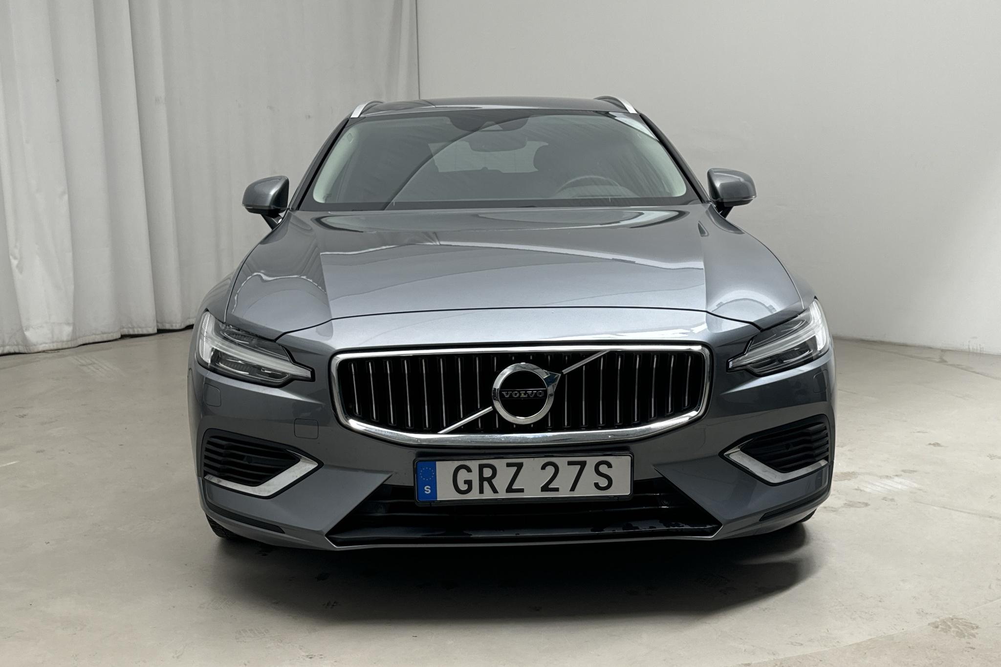 Volvo V60 T6 AWD Twin Engine (340hk) - 84 120 km - Automaattinen - harmaa - 2021