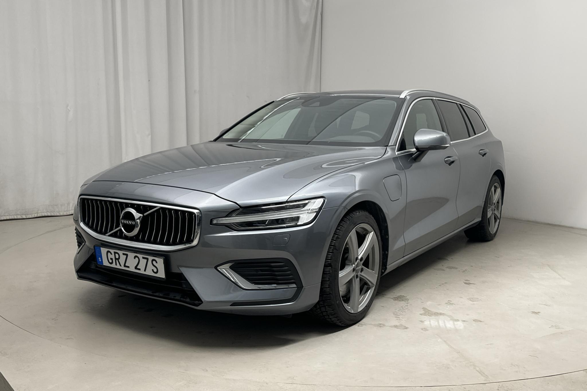 Volvo V60 T6 AWD Twin Engine (340hk) - 84 120 km - Automaattinen - harmaa - 2021