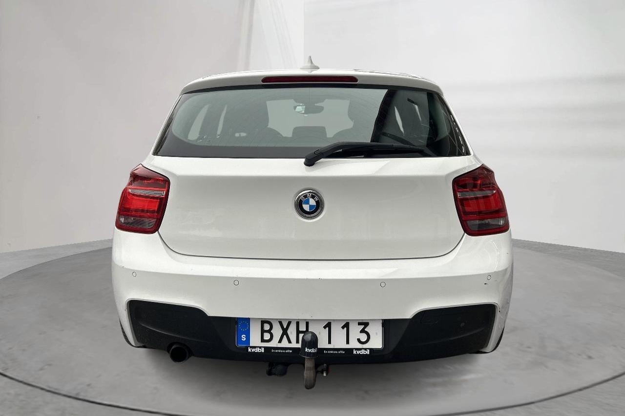 BMW 116i 5dr, F20 (136hk) - 13 508 mil - Manuell - vit - 2015