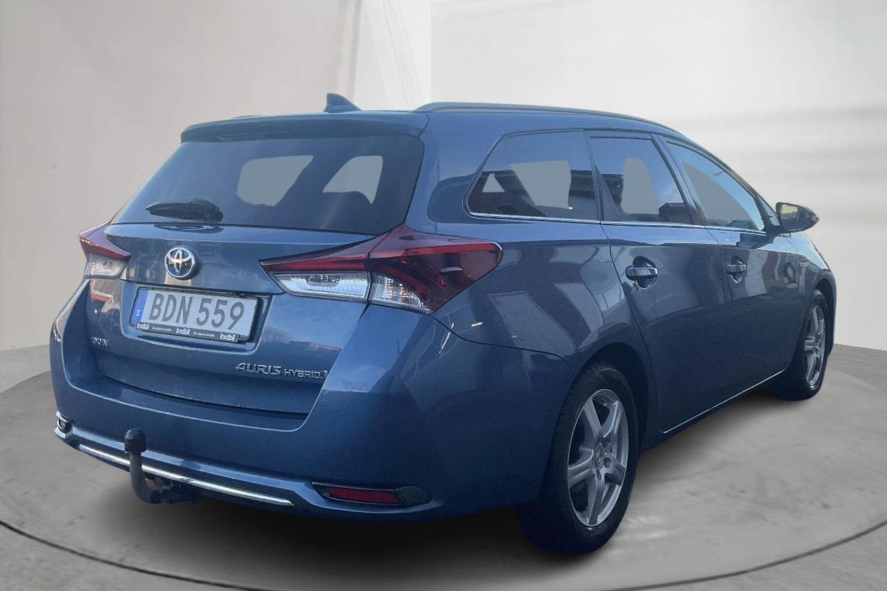 Toyota Auris 1.8 HSD Touring Sports (99hk) - 182 160 km - Automaattinen - sininen - 2016