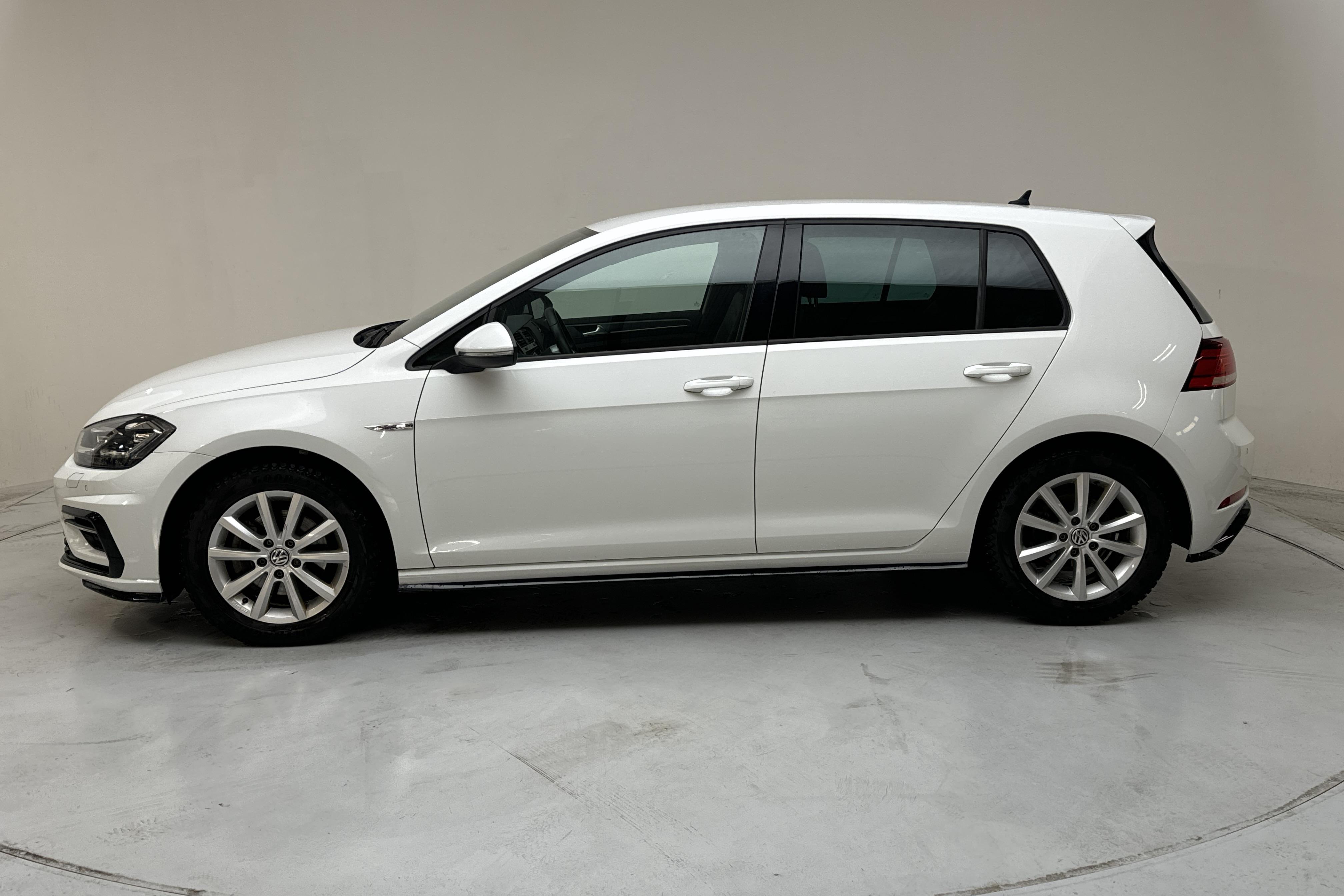 VW Golf VII 1.5 TSI 5dr (150hk) - 37 520 km - Automaatne - valge - 2020