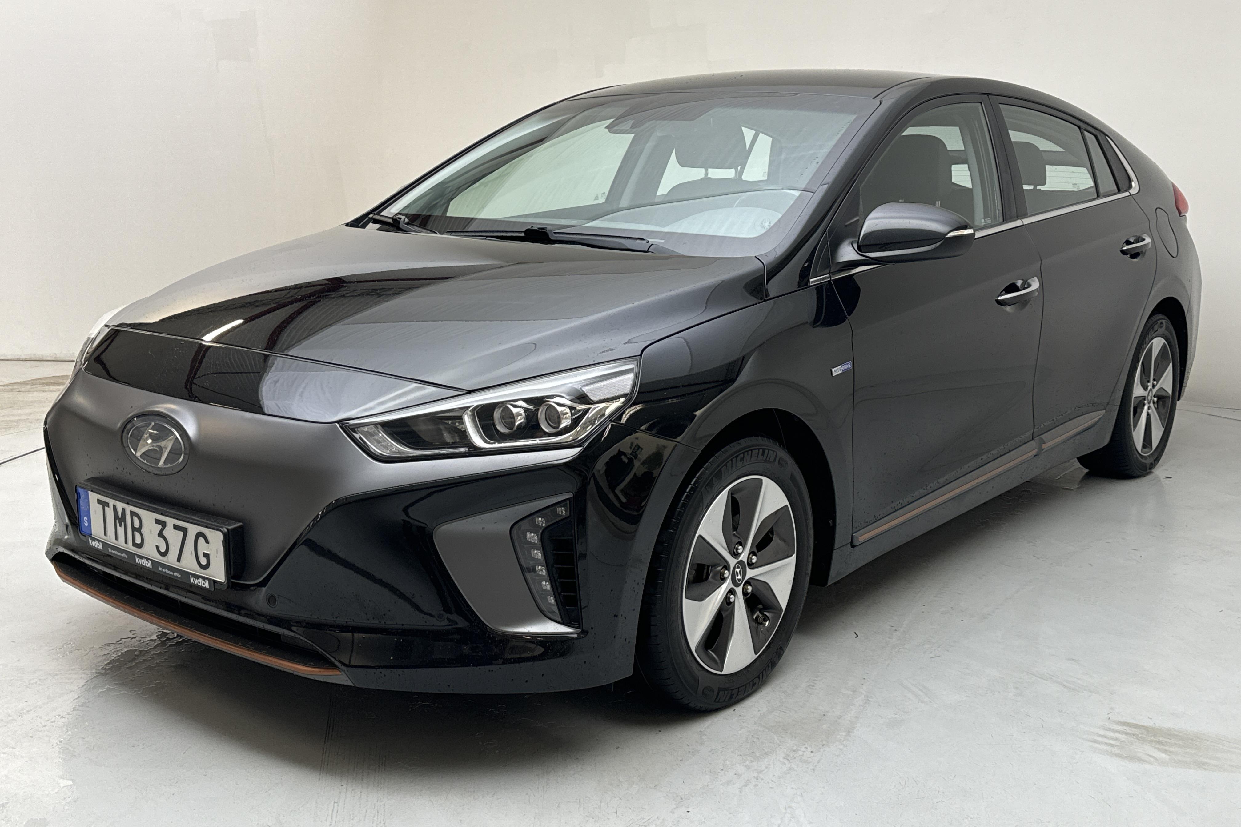 Hyundai IONIQ Electric (120hk) - 96 200 km - Automatyczna - czarny - 2019