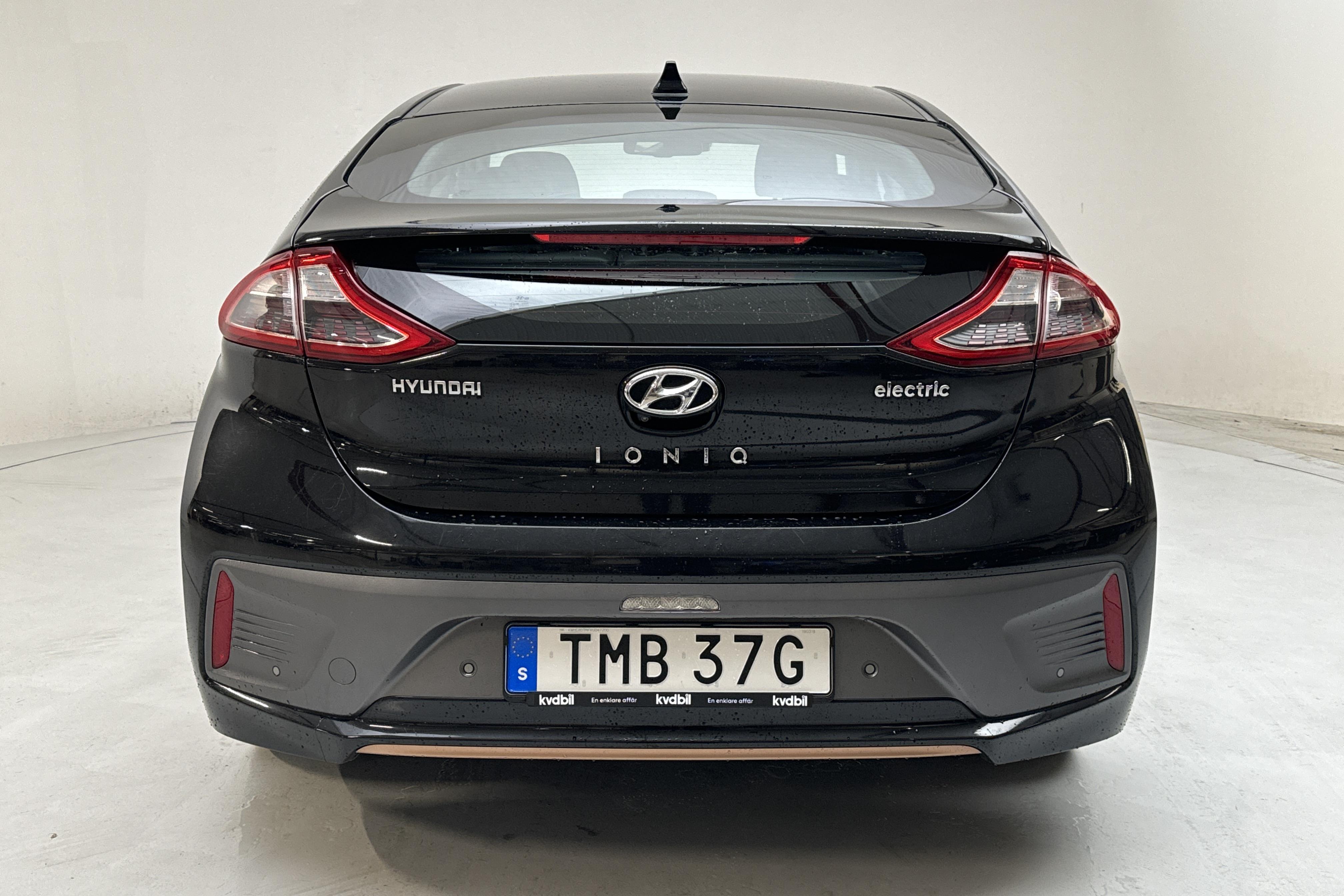 Hyundai IONIQ Electric (120hk) - 96 200 km - Automatyczna - czarny - 2019