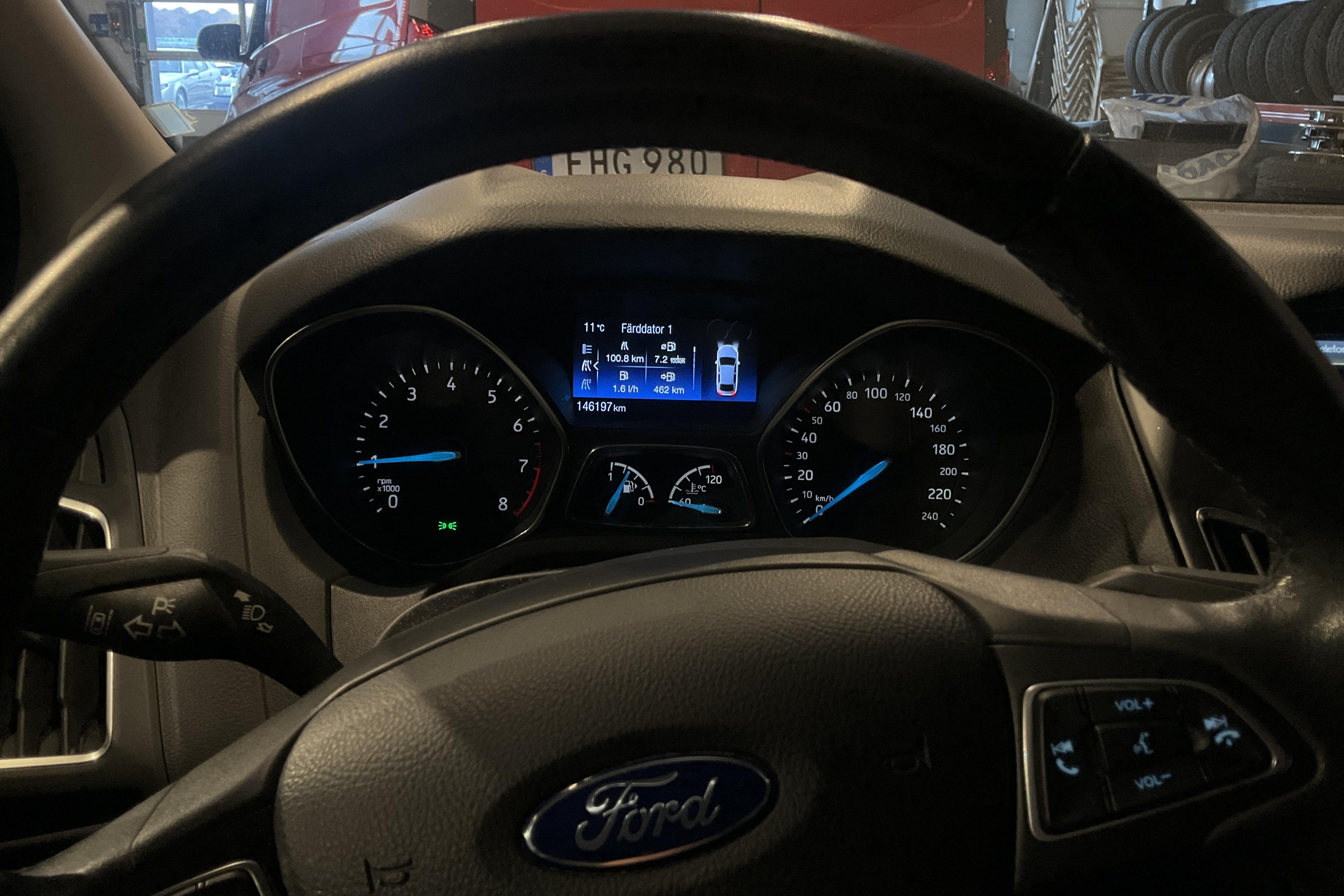 Ford Focus 1.0 EcoBoost Kombi (125hk) - 146 200 km - Käsitsi - hall - 2015