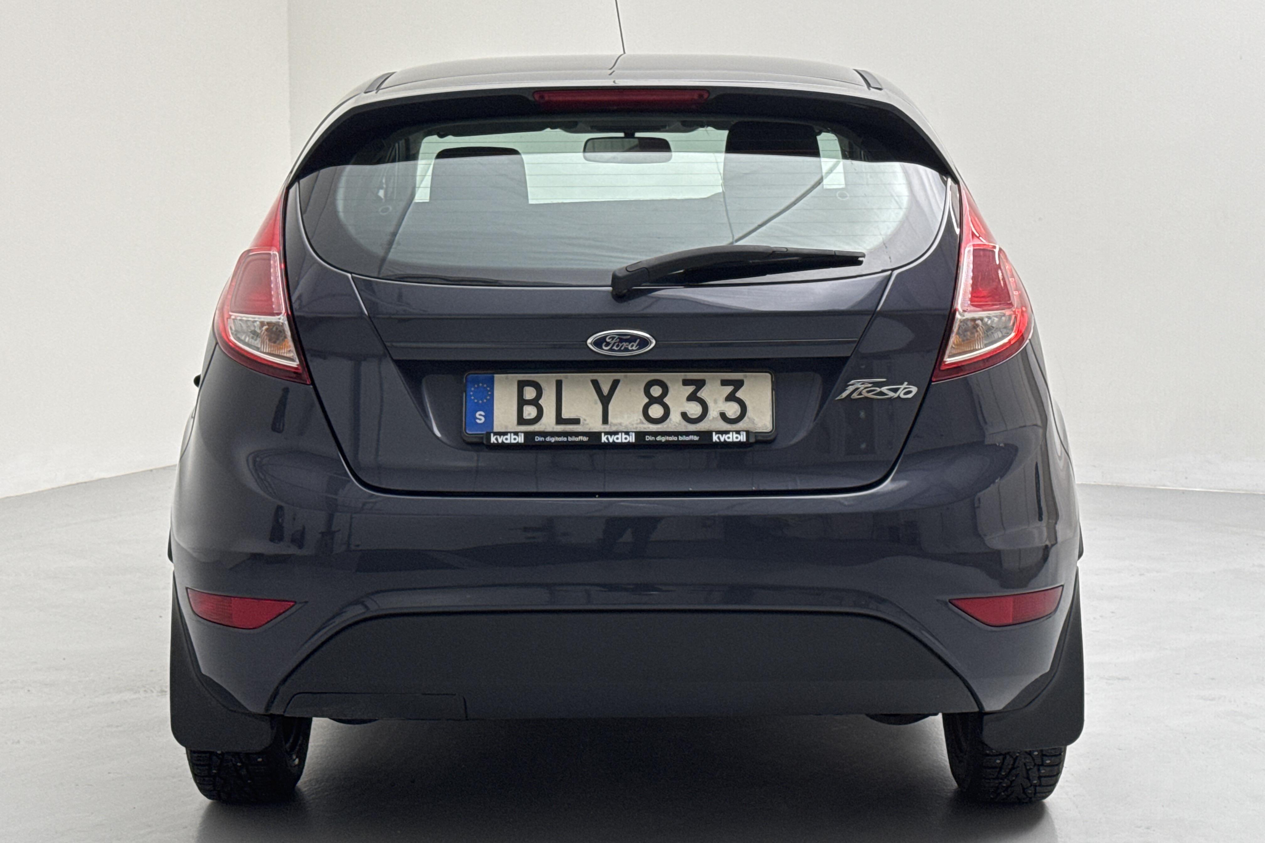 Ford Fiesta 1.0 5dr (80hk) - 55 370 km - Manuaalinen - harmaa - 2014