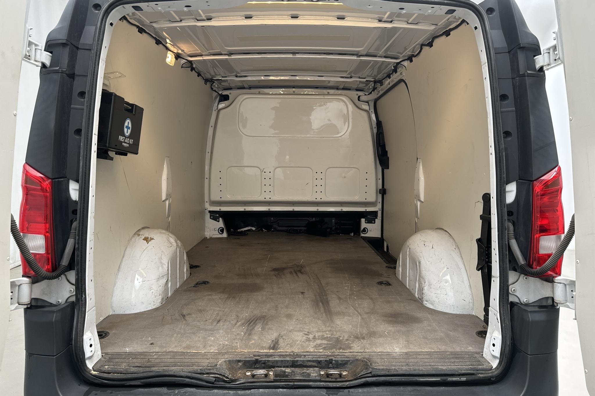 Mercedes Vito 116 CDI W640 (163hk) - 129 750 km - Automatyczna - biały - 2018