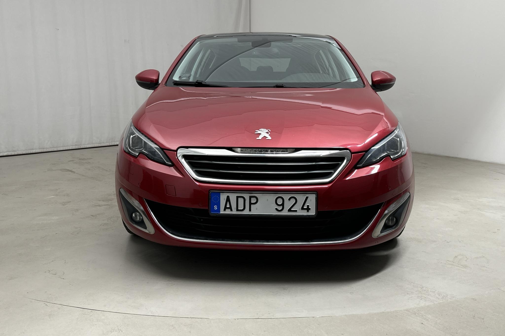 Peugeot 308 1.6 e-HDi (115hk) - 180 420 km - Manualna - Dark Red - 2014