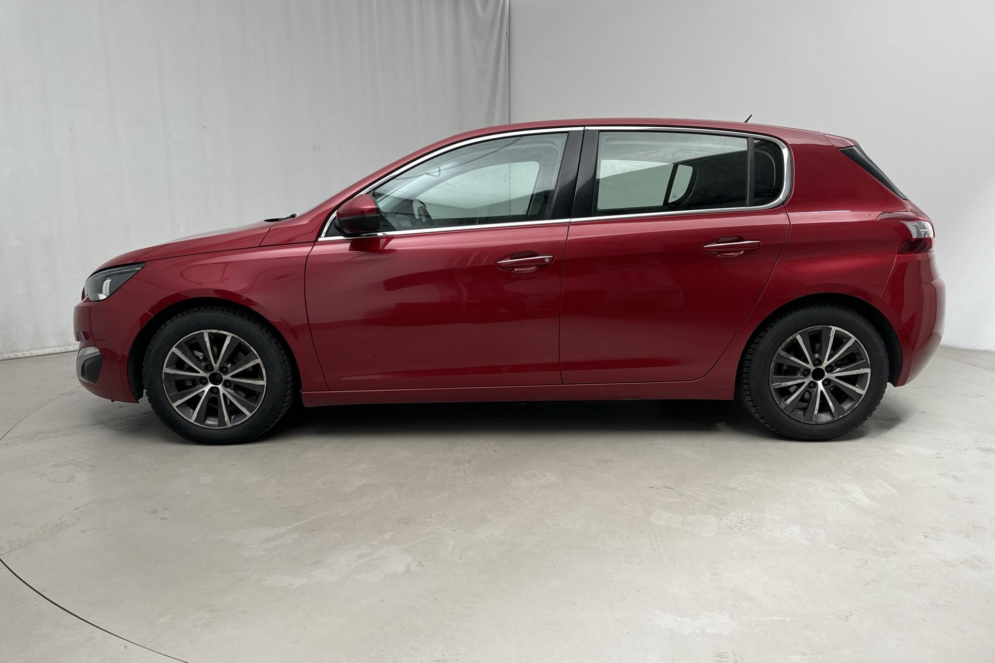 Peugeot 308 1.6 e-HDi (115hk) - 180 420 km - Manuaalinen - Dark Red - 2014