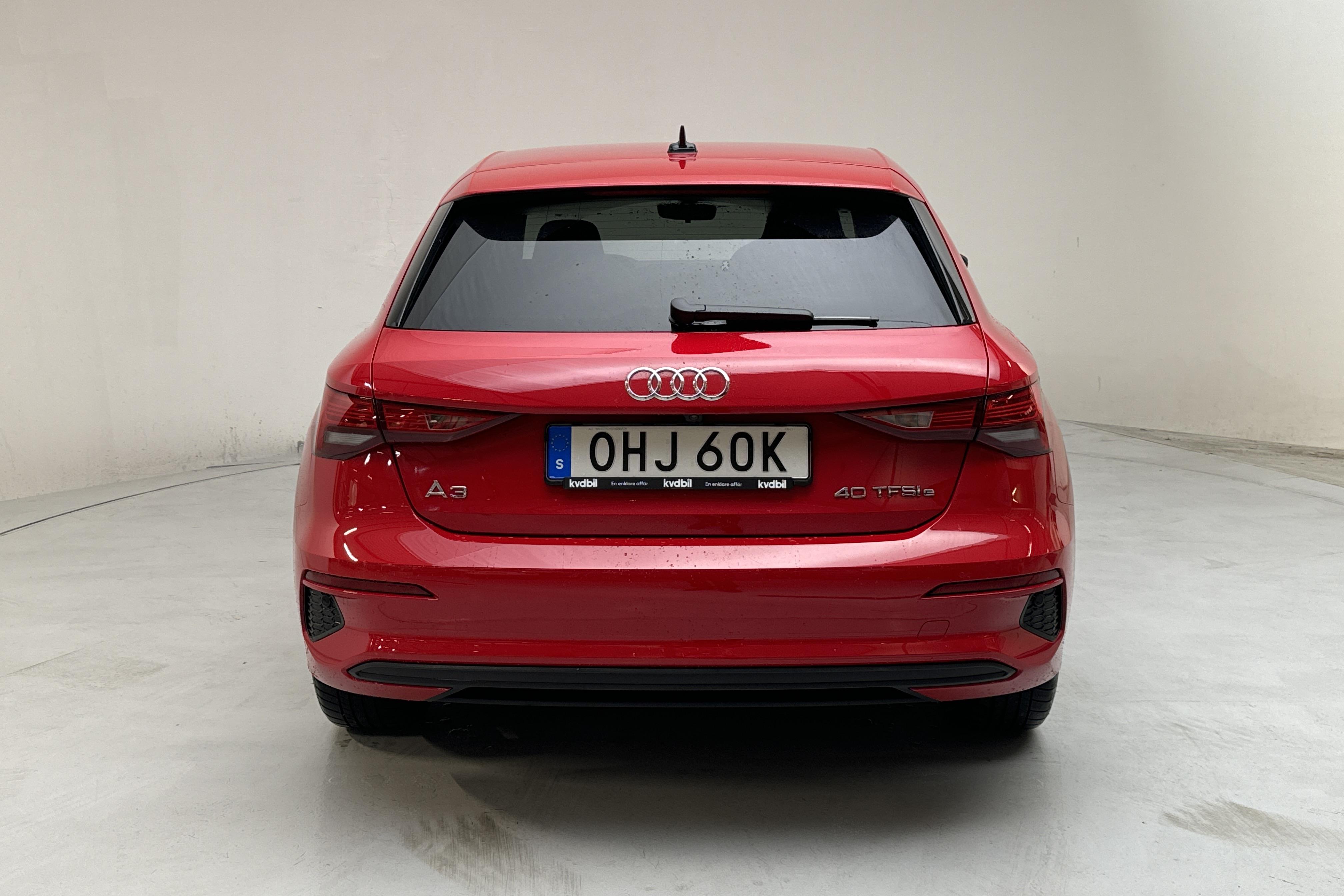 Audi A3 Sportback 40 TFSI e (204hk) - 24 160 km - Automatyczna - czerwony - 2023