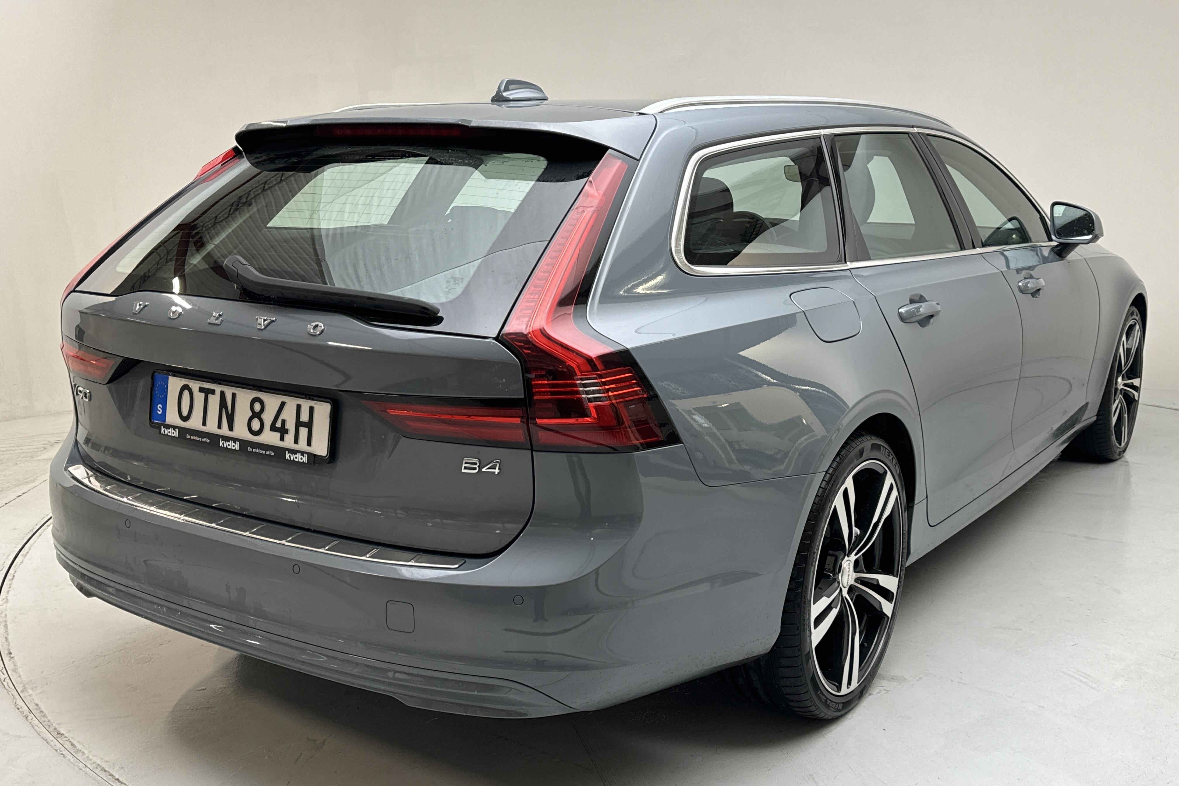 Volvo V90 B4 Mildhybrid, Diesel (190hk) - 103 500 km - Automatic - gray - 2021