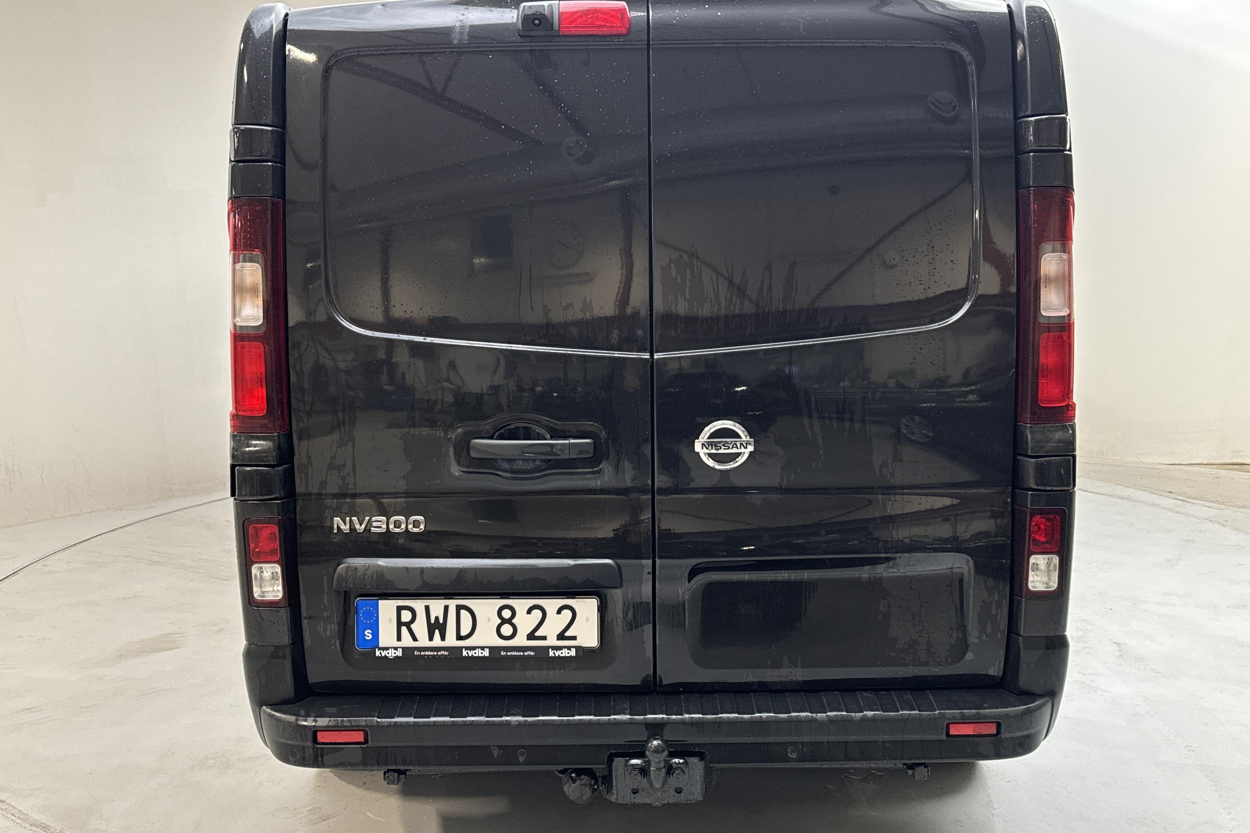 Nissan NV300 1.6 dCi (125hk) - 231 000 km - Käsitsi - must - 2019