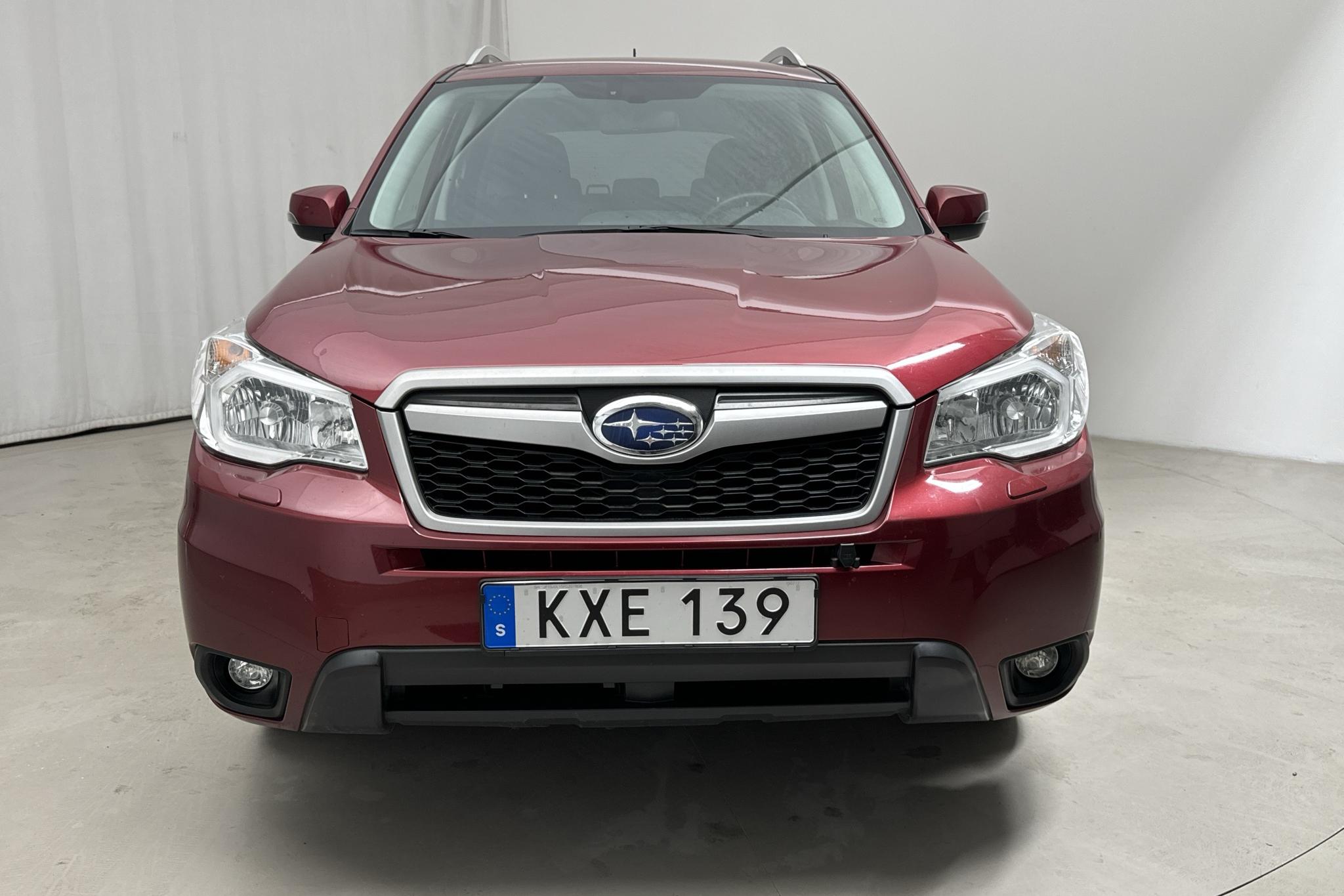 Subaru Forester 2.0D (147hk) - 14 848 mil - Automat - Light Red - 2015