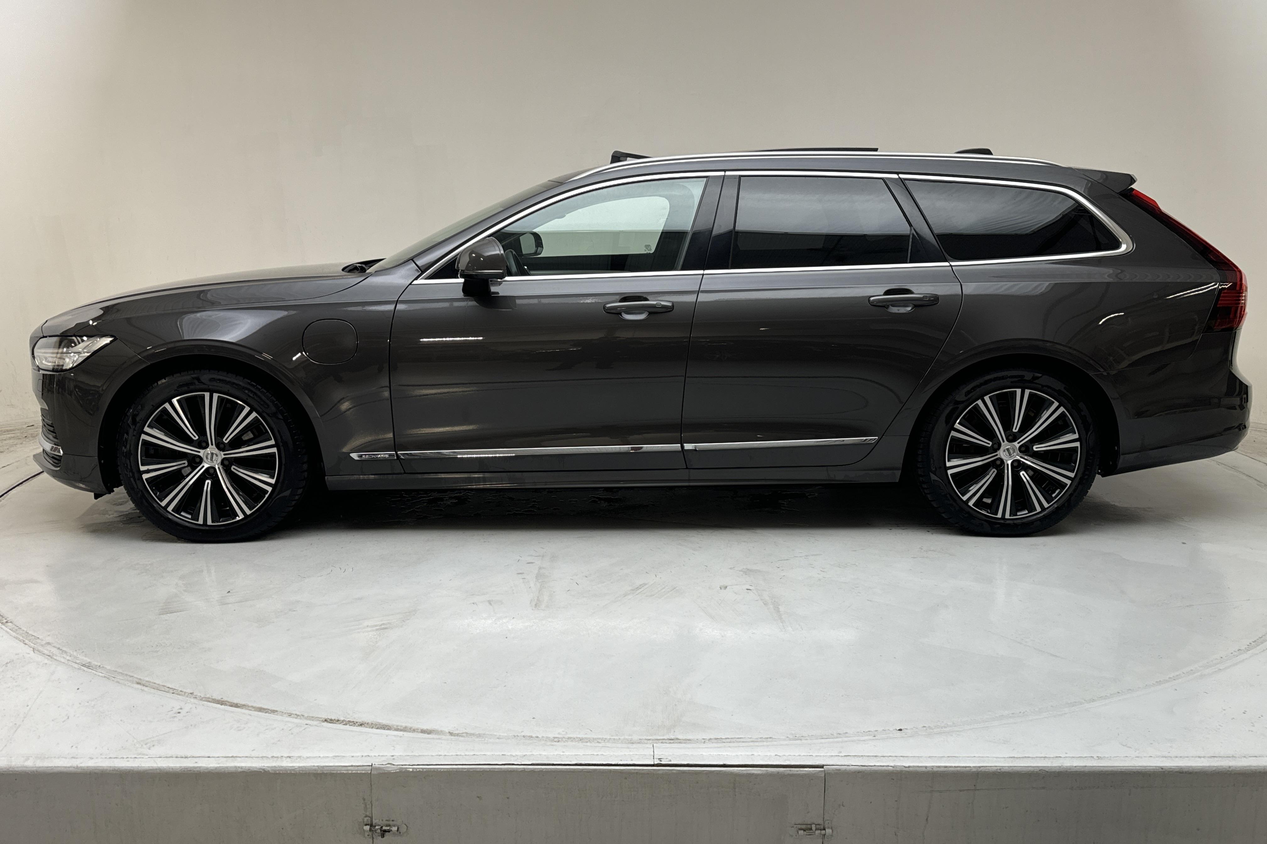 Volvo V90 T6 AWD Twin Engine (340hk) - 116 980 km - Automatic - gray - 2021