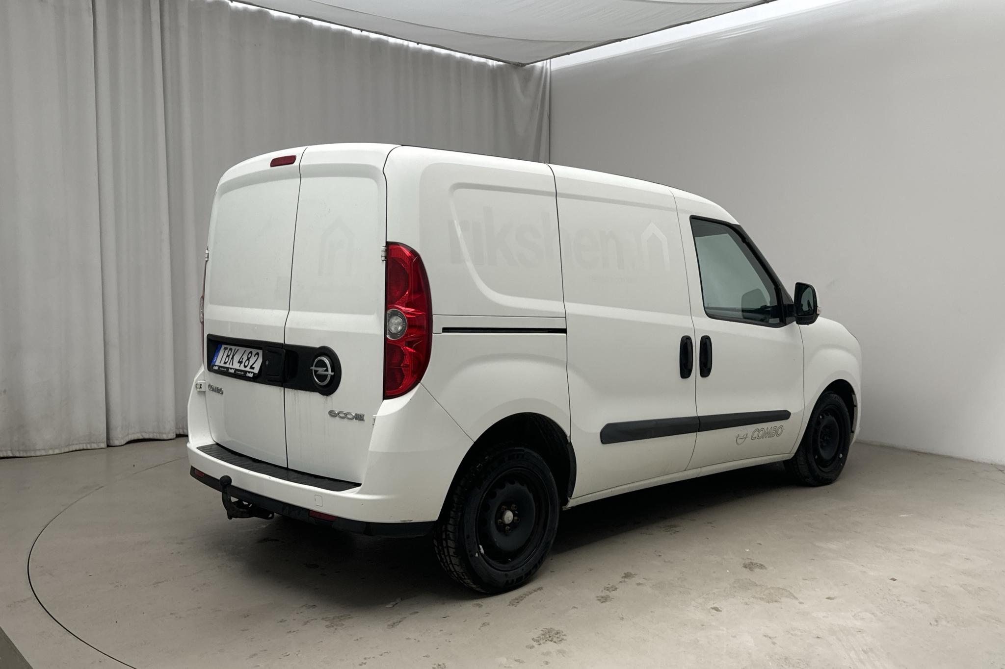 Opel Combo 1.3 CDTI Skåp (90hk) - 73 950 km - Manualna - biały - 2015