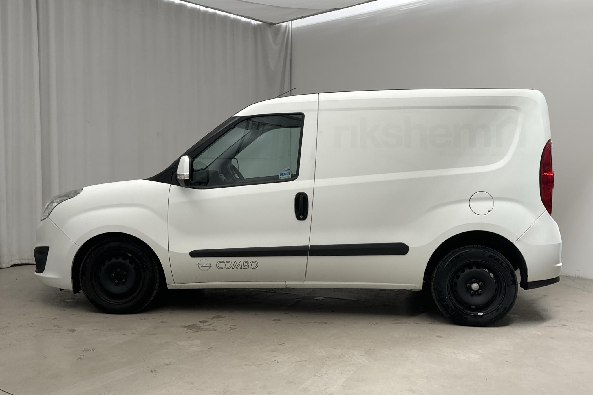 Opel Combo 1.3 CDTI Skåp (90hk) - 73 950 km - Manualna - biały - 2015