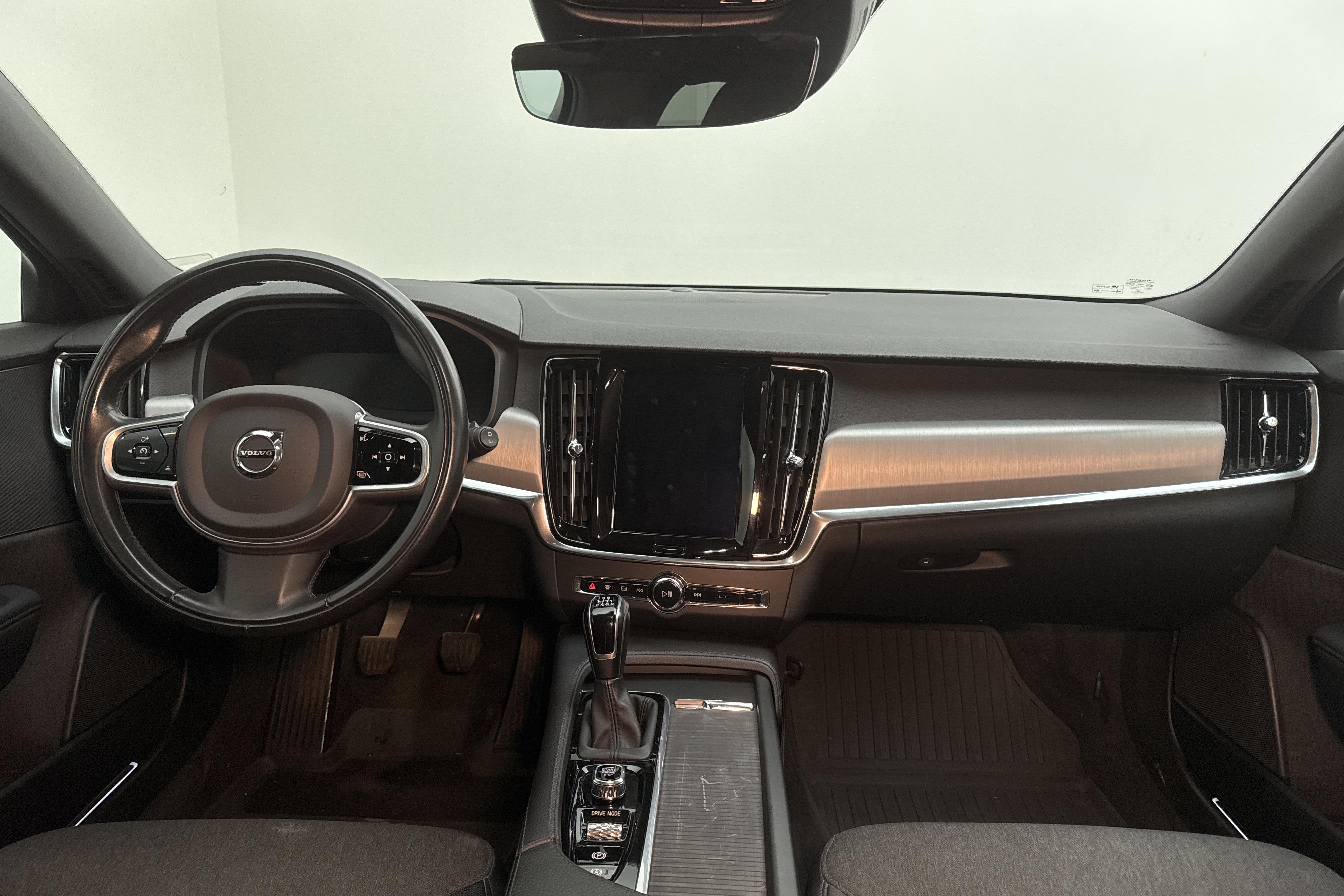 Volvo V90 D3 (150hk) - 118 250 km - Manualna - Dark Grey - 2019