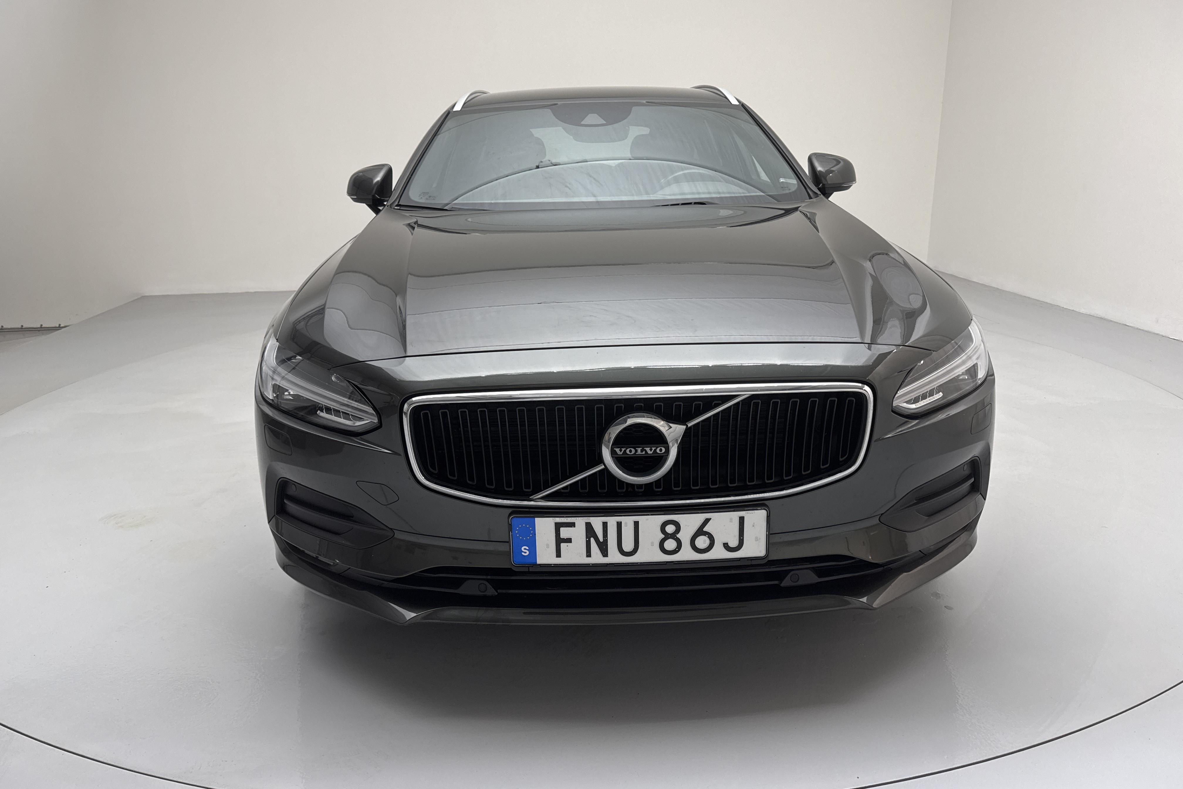 Volvo V90 D3 (150hk) - 118 250 km - Manualna - Dark Grey - 2019