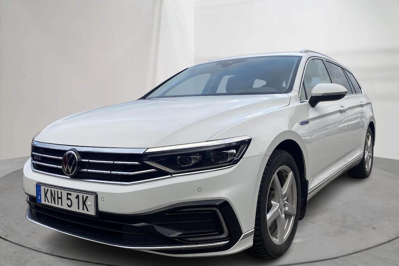 VW Passat 1.4 GTE Sportscombi (218hk) - 79 330 km - Automatyczna - biały - 2022