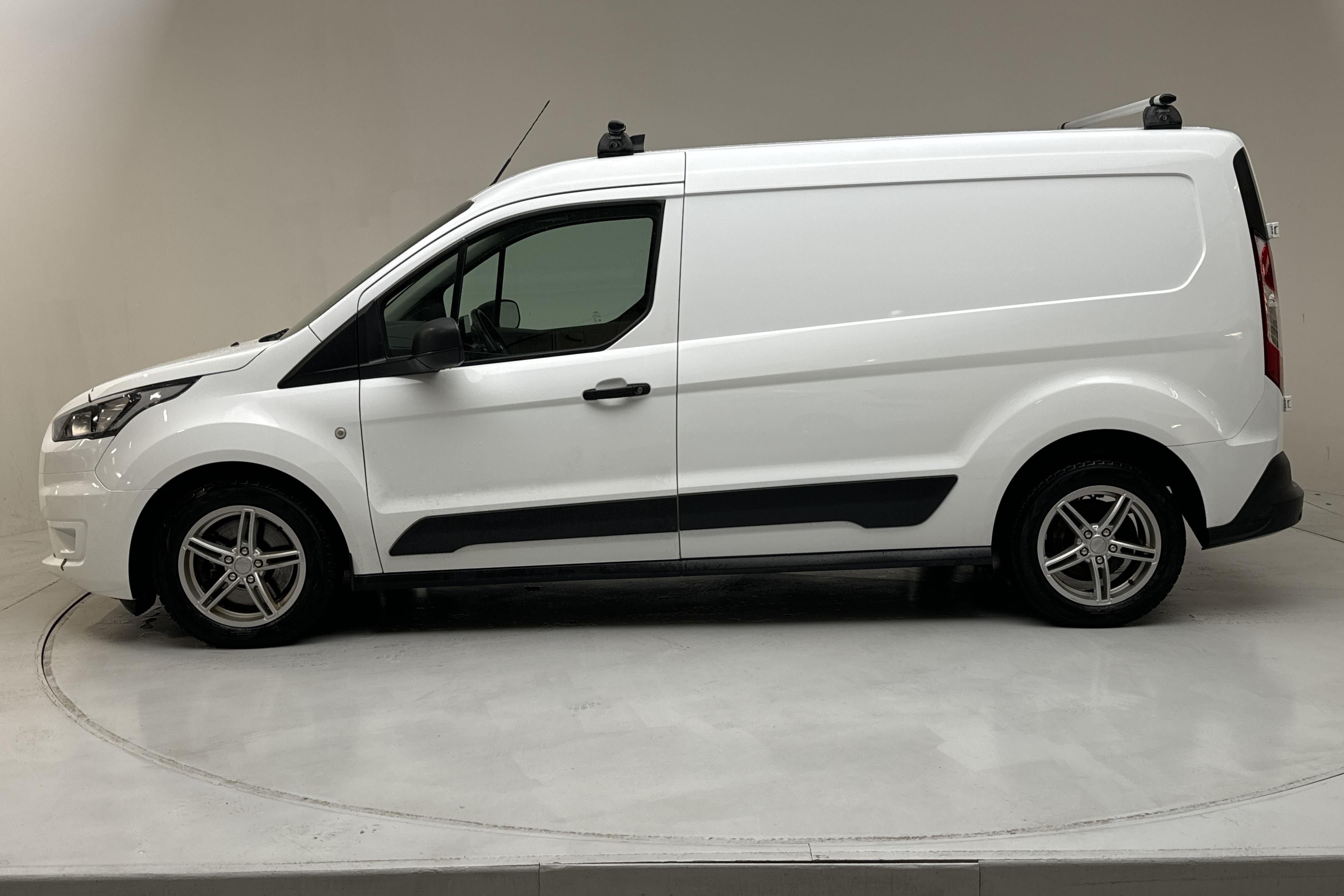 Ford Transit Connect 1.5 EcoBlue (100hk) - 39 410 km - Automaatne - valge - 2021