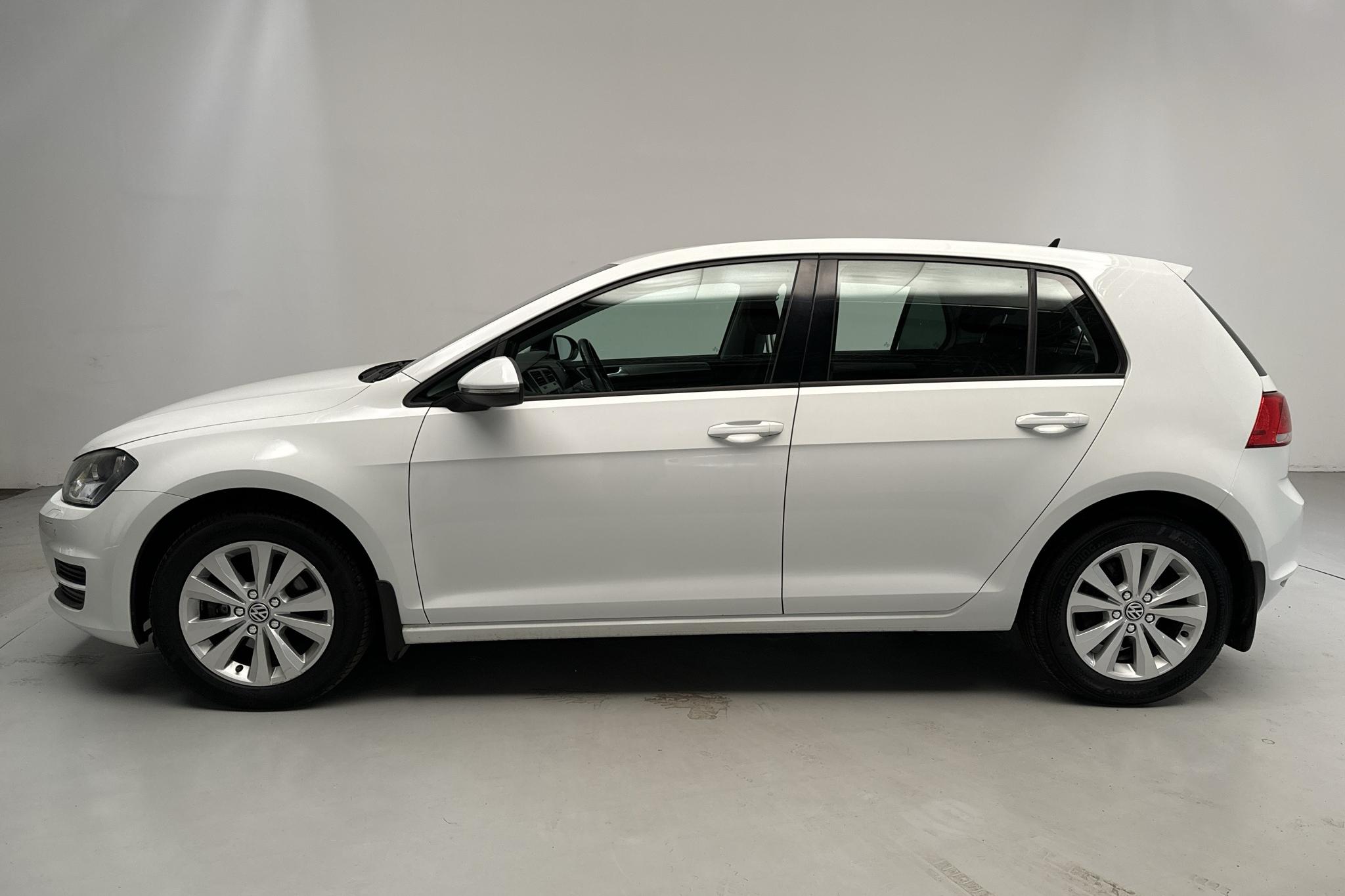 VW Golf VII 1.6 TDI BlueMotion Technology 5dr (105hk) - 115 470 km - Automaattinen - valkoinen - 2015