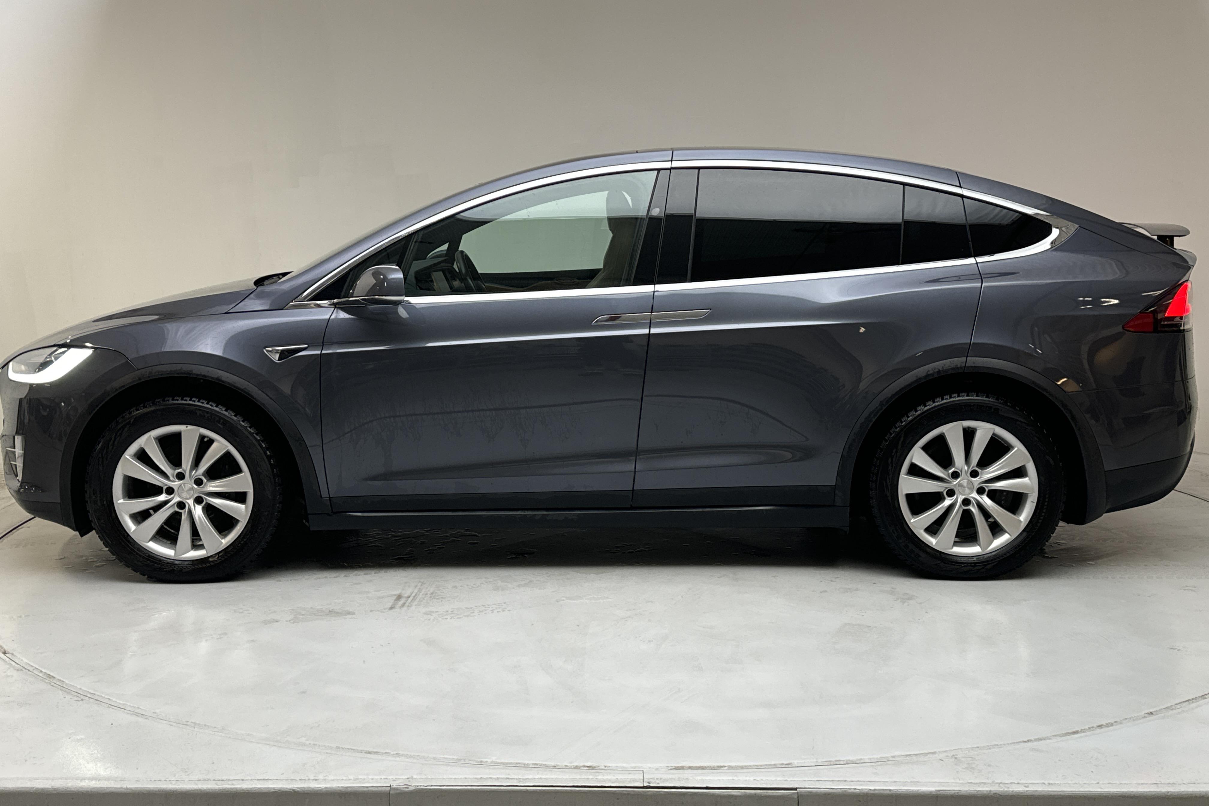 Tesla Model X Dual Motor Long Range AWD - 79 820 km - Automatic - Dark Grey - 2020