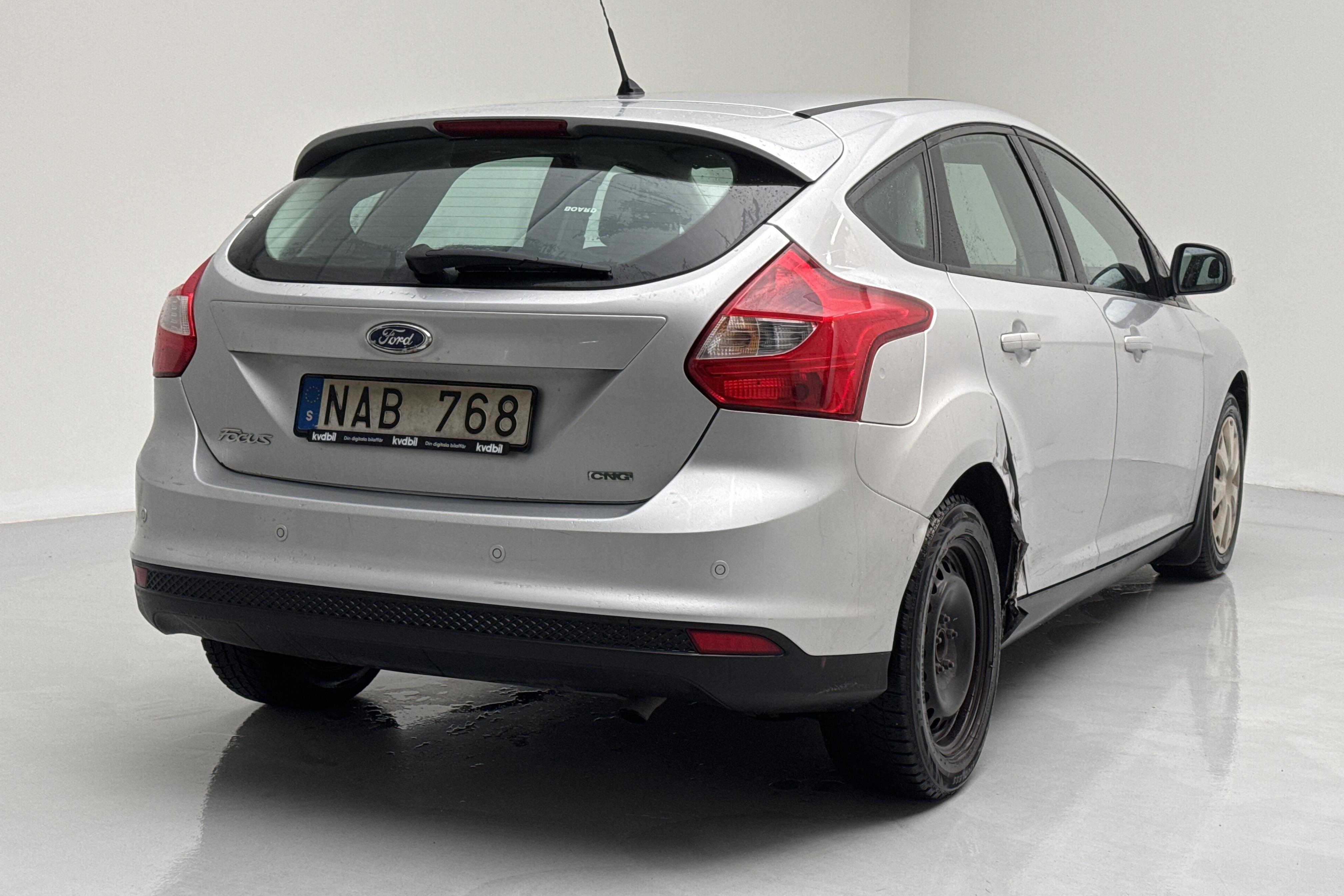 Ford Focus 1.6 CNG 5dr (120hk) - 97 280 km - Manualna - szary - 2013