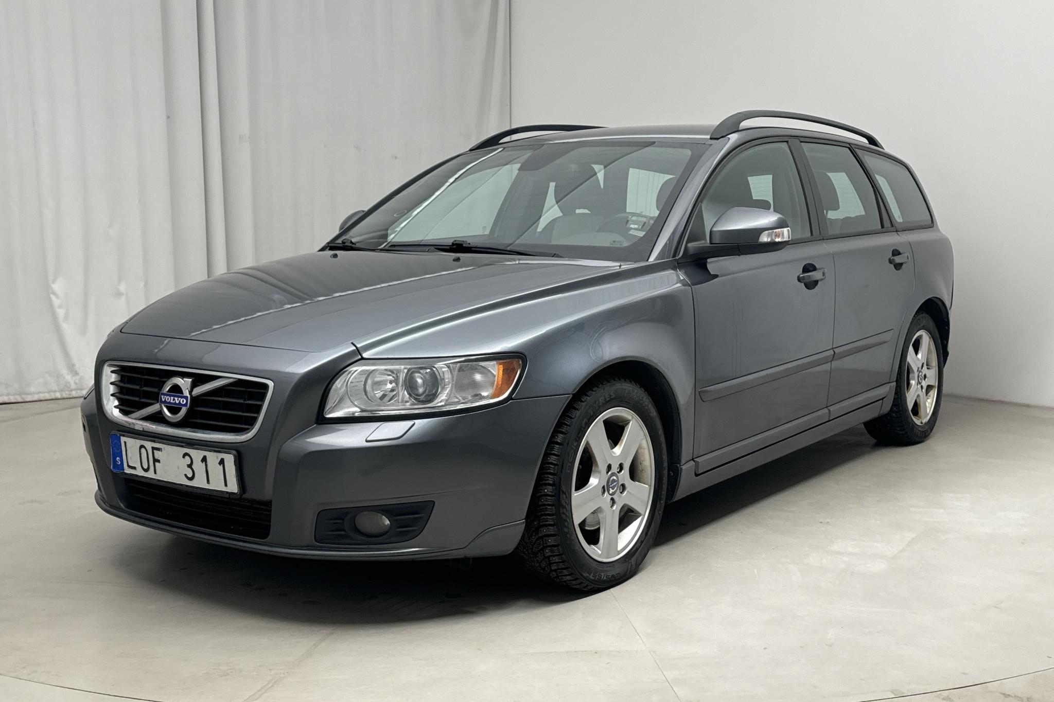 Volvo V50 1.6D DRIVe (115hk) - 22 902 mil - Manuell - grå - 2011