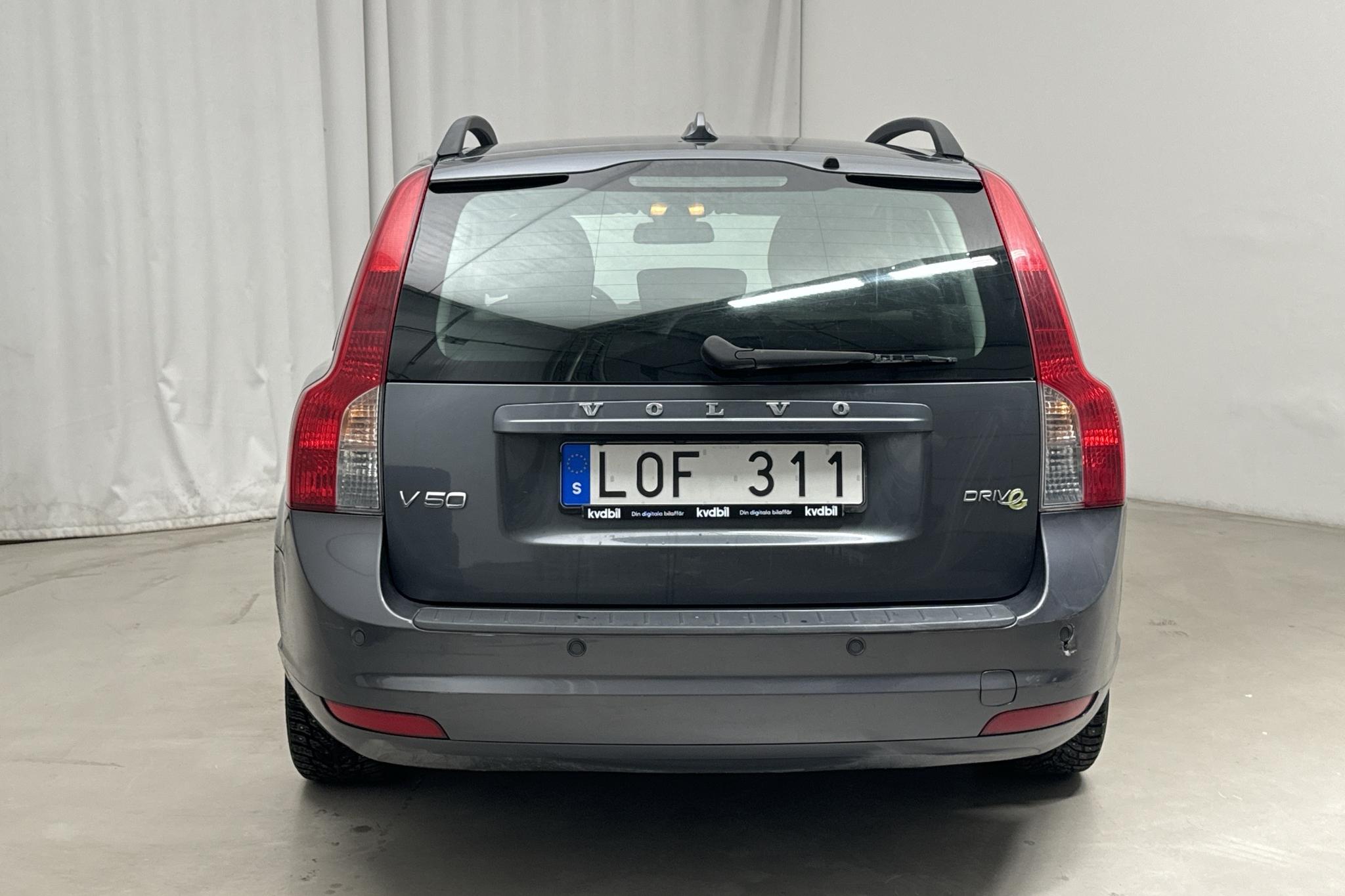 Volvo V50 1.6D DRIVe (115hk) - 22 902 mil - Manuell - grå - 2011