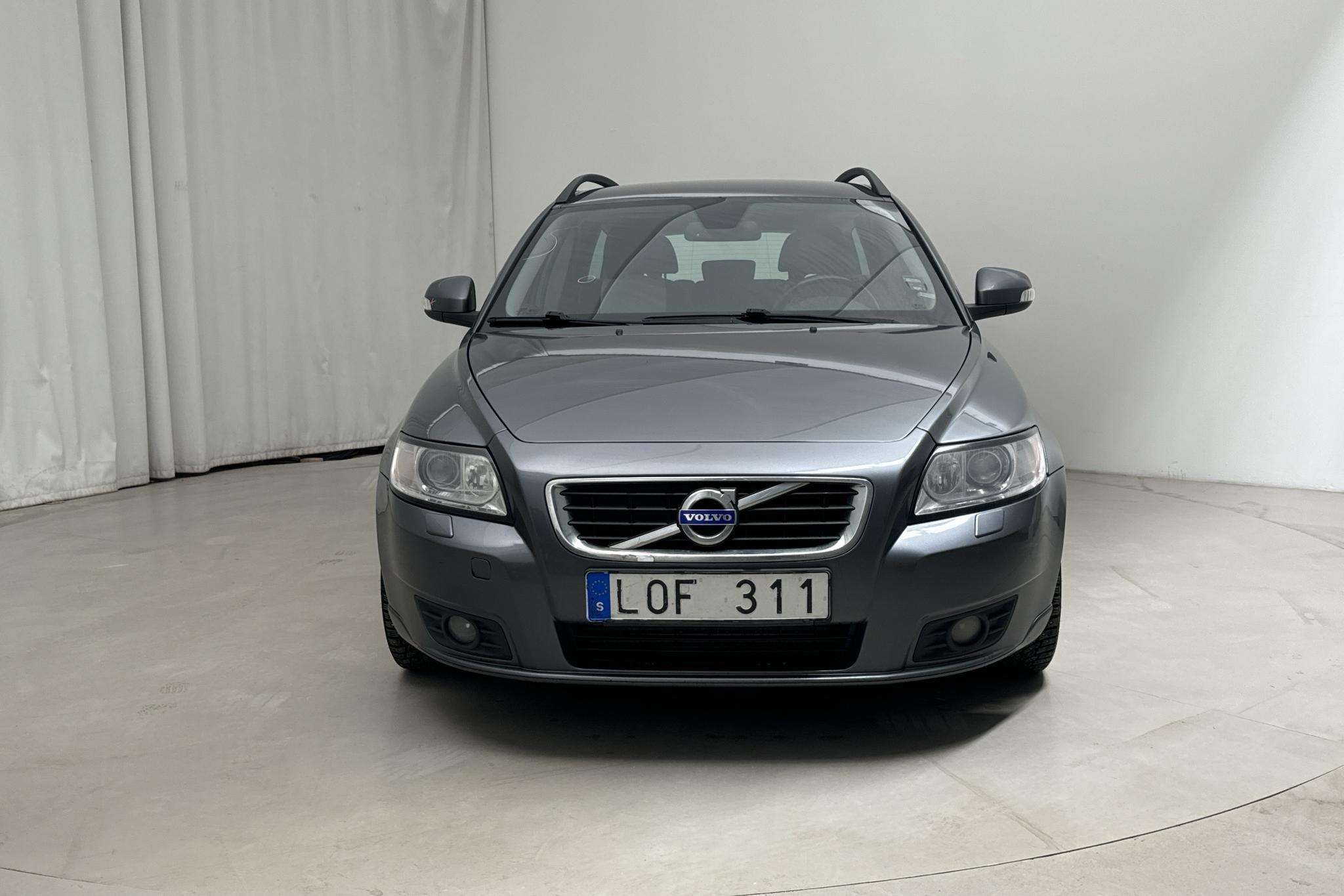 Volvo V50 1.6D DRIVe (115hk) - 22 902 mil - Manuell - grå - 2011