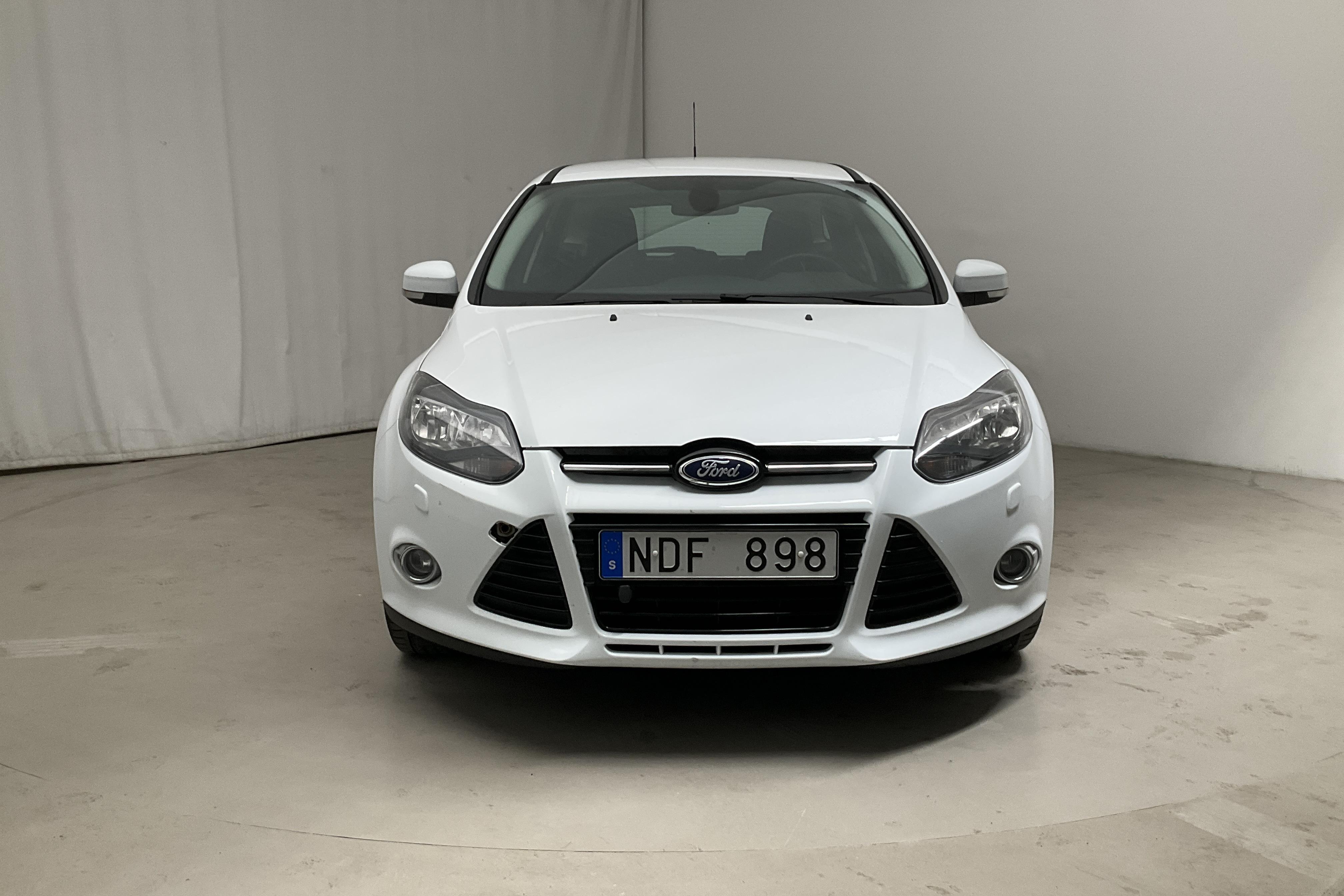 Ford Focus 1.0 EcoBoost Kombi (125hk) - 114 390 km - Manual - white - 2013