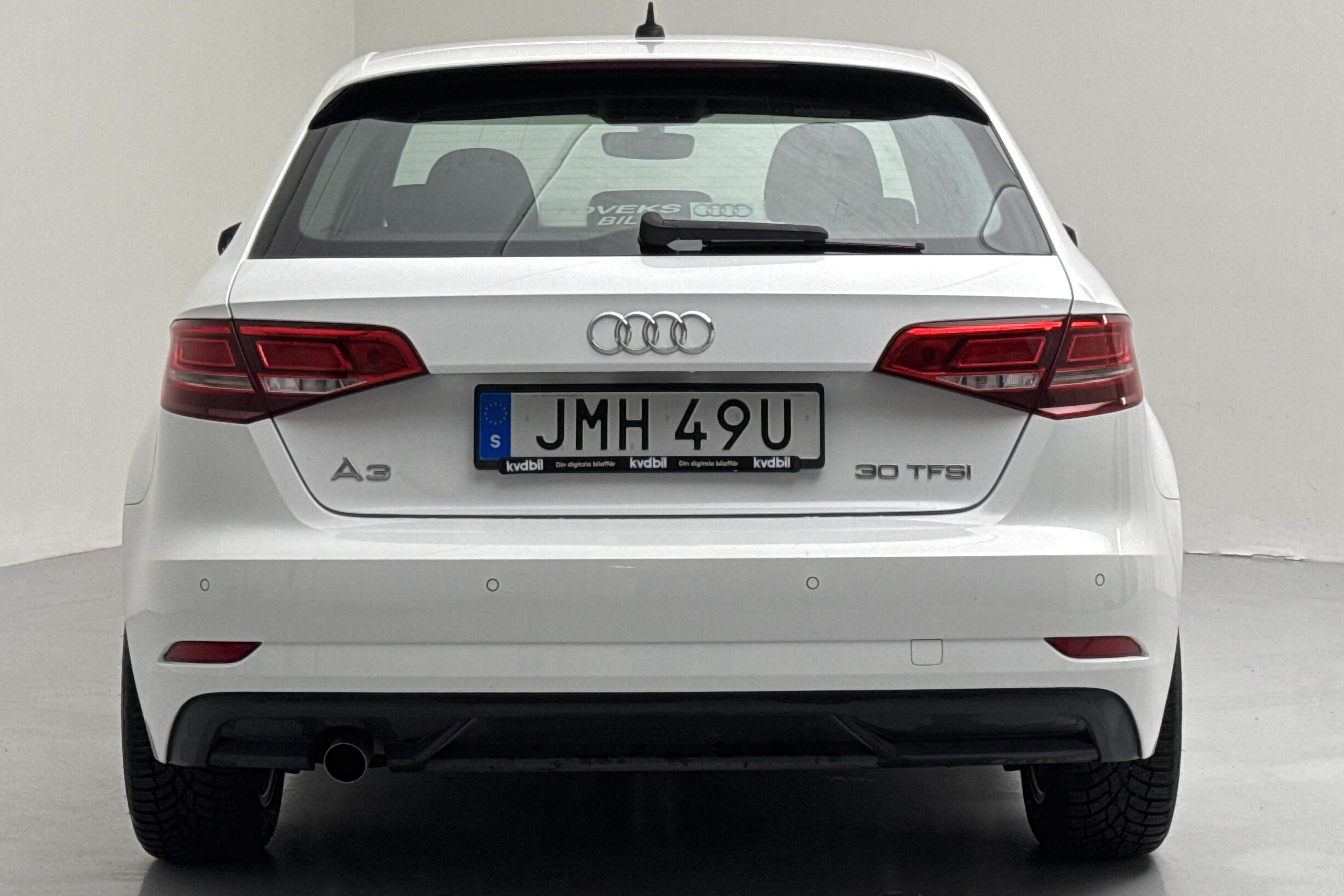 Audi A3 Sportback 30 TFSI - 42 830 km - Manuaalinen - valkoinen - 2019