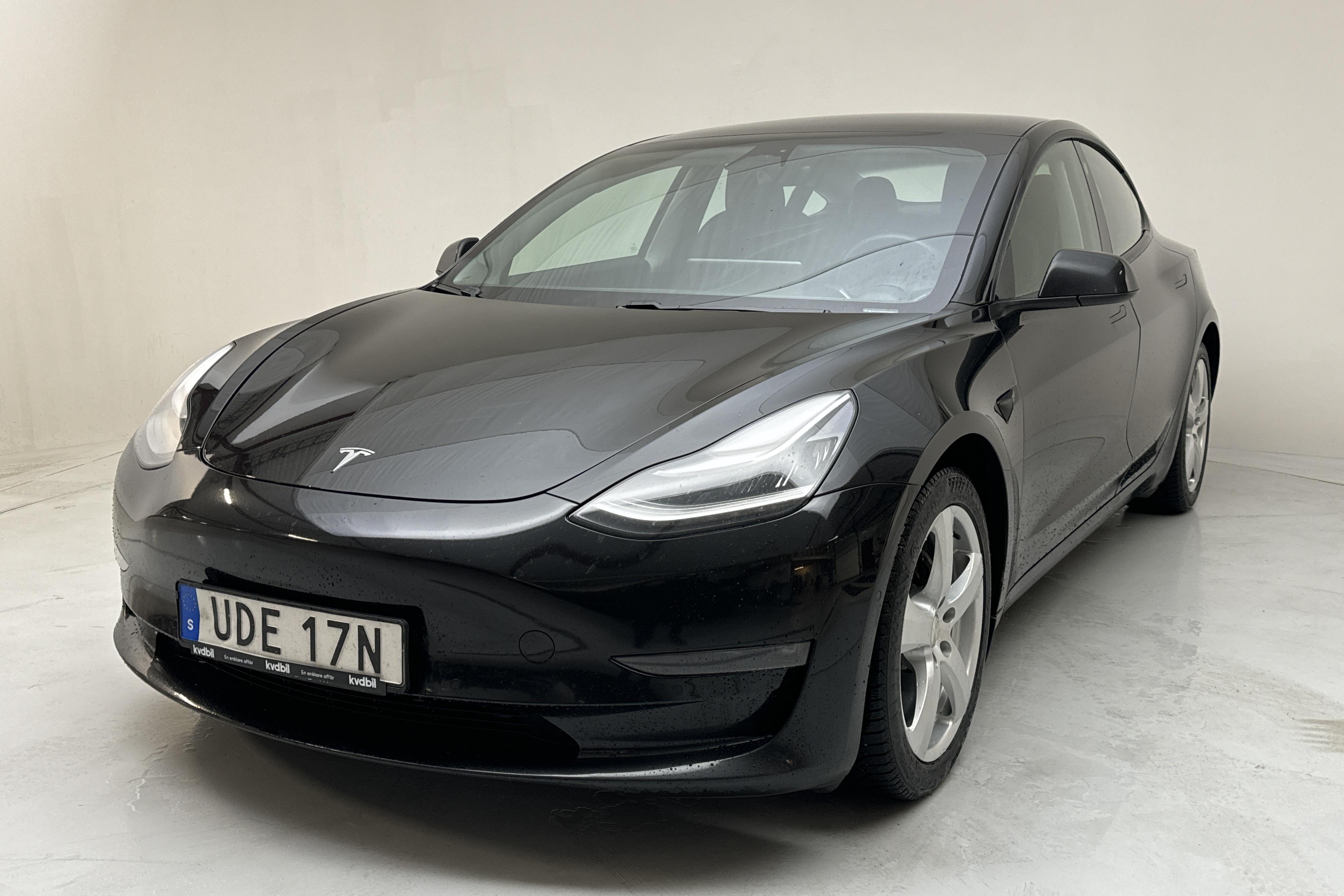 Tesla Model 3 Long Range Dual Motor AWD - 175 220 km - Automaatne - must - 2021