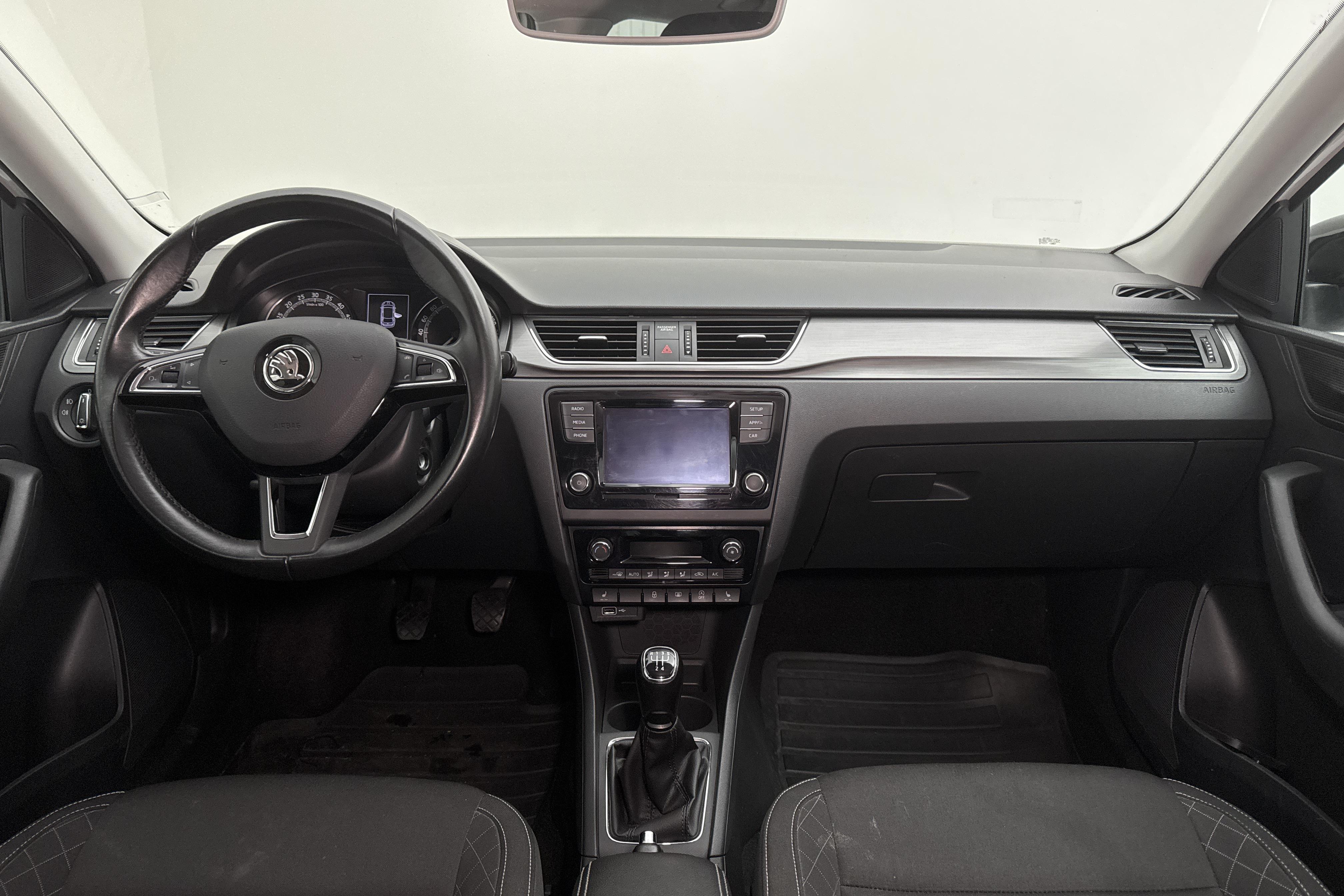 Skoda Rapid 1.4 TDI Spaceback (90hk) - 69 040 km - Manuaalinen - valkoinen - 2018