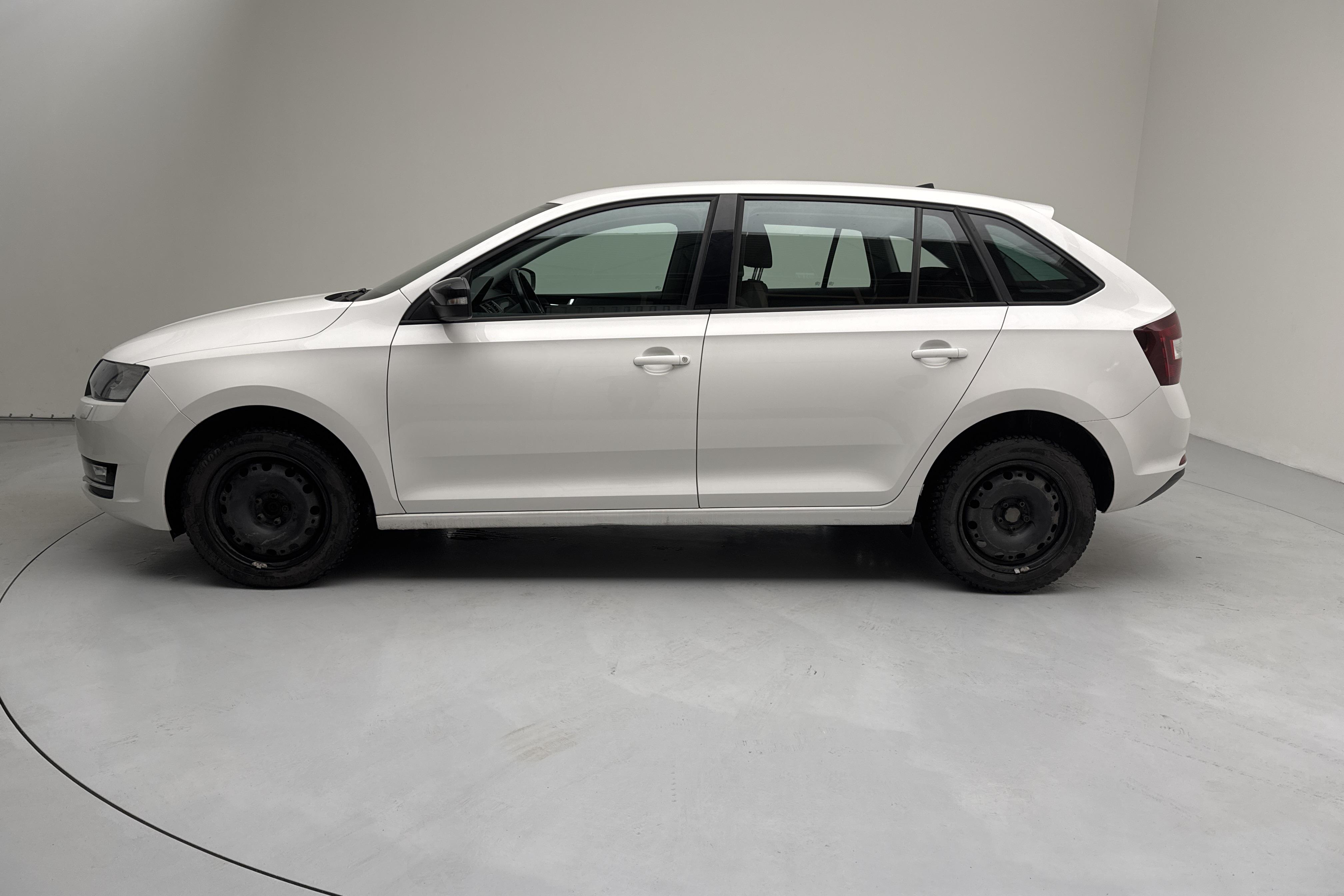 Skoda Rapid 1.4 TDI Spaceback (90hk) - 69 040 km - Manuaalinen - valkoinen - 2018