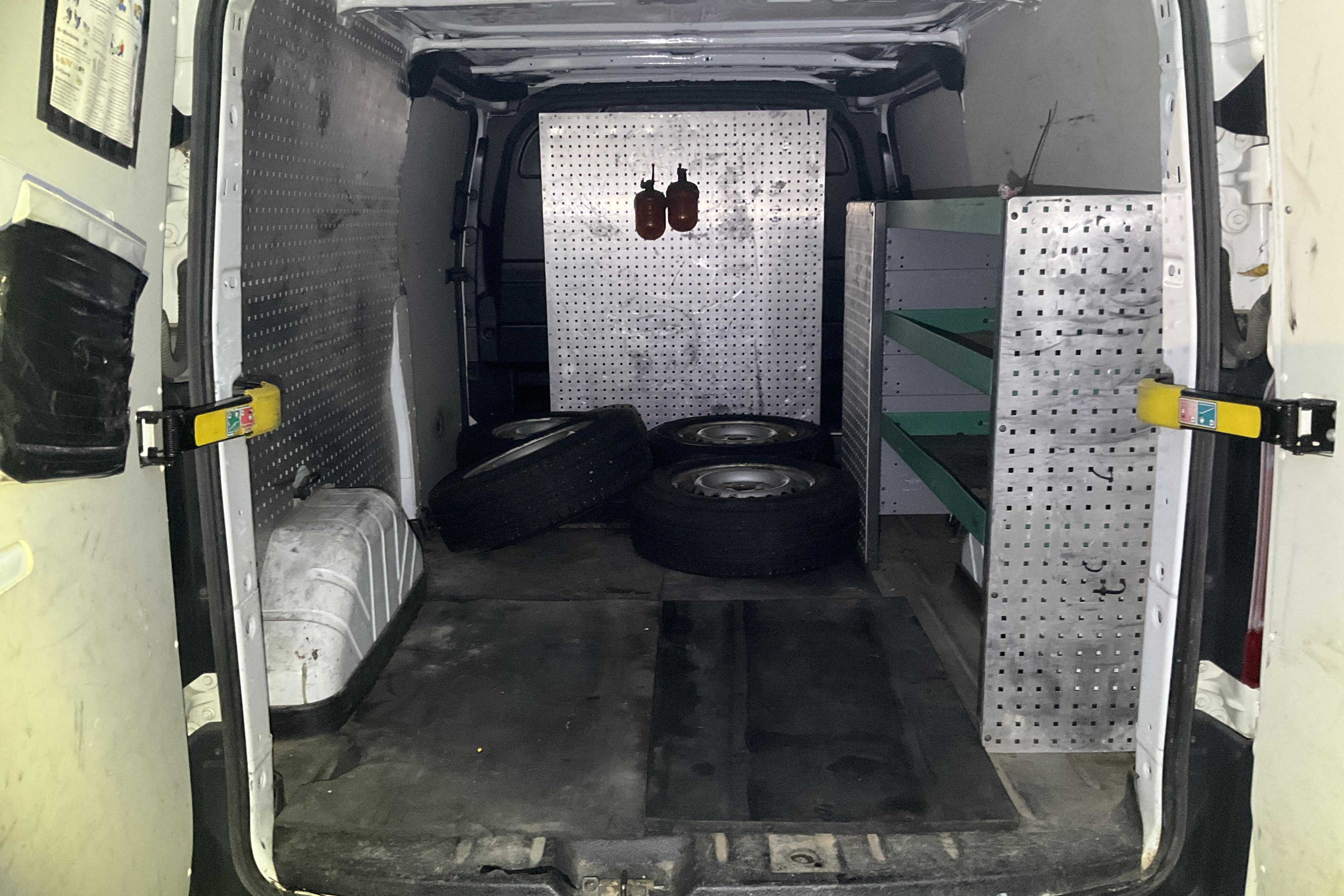 Ford Transit Custom 290 (130hk) - 210 050 km - Manualna - biały - 2016