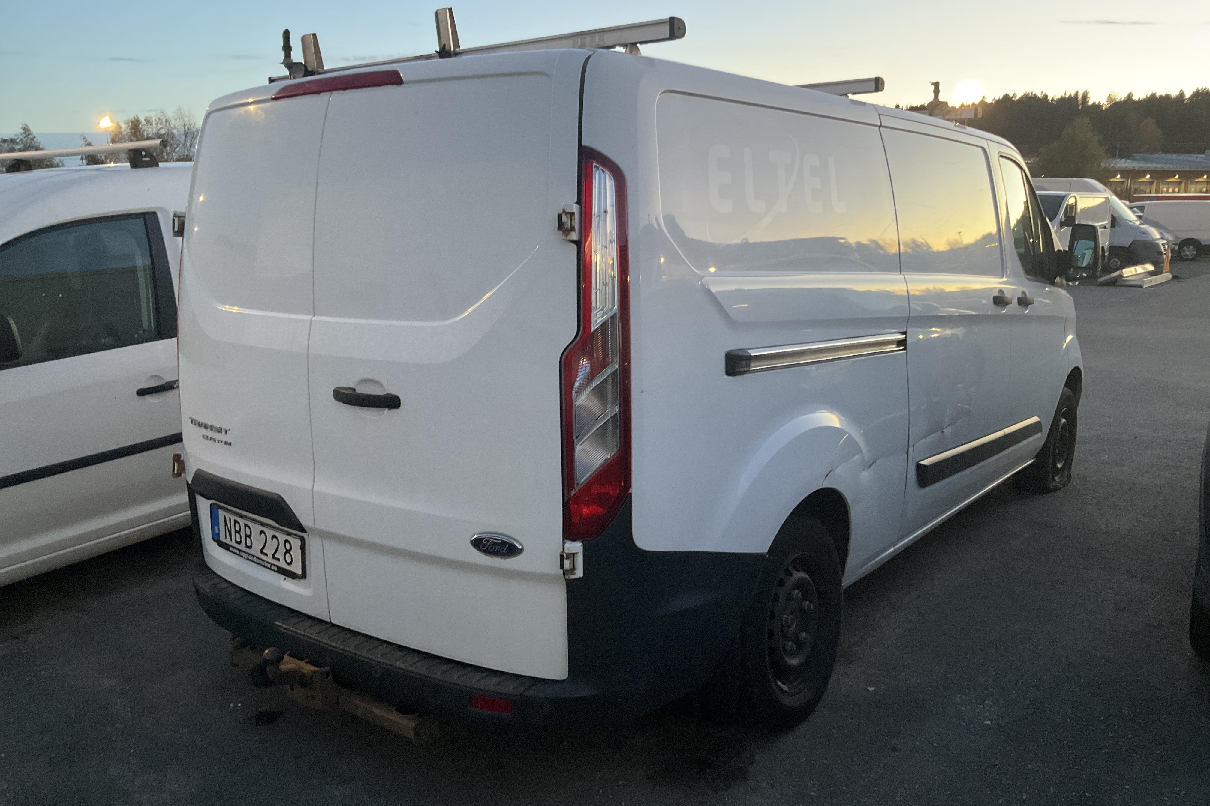 Ford Transit Custom 290 (130hk) - 210 050 km - Manualna - biały - 2016