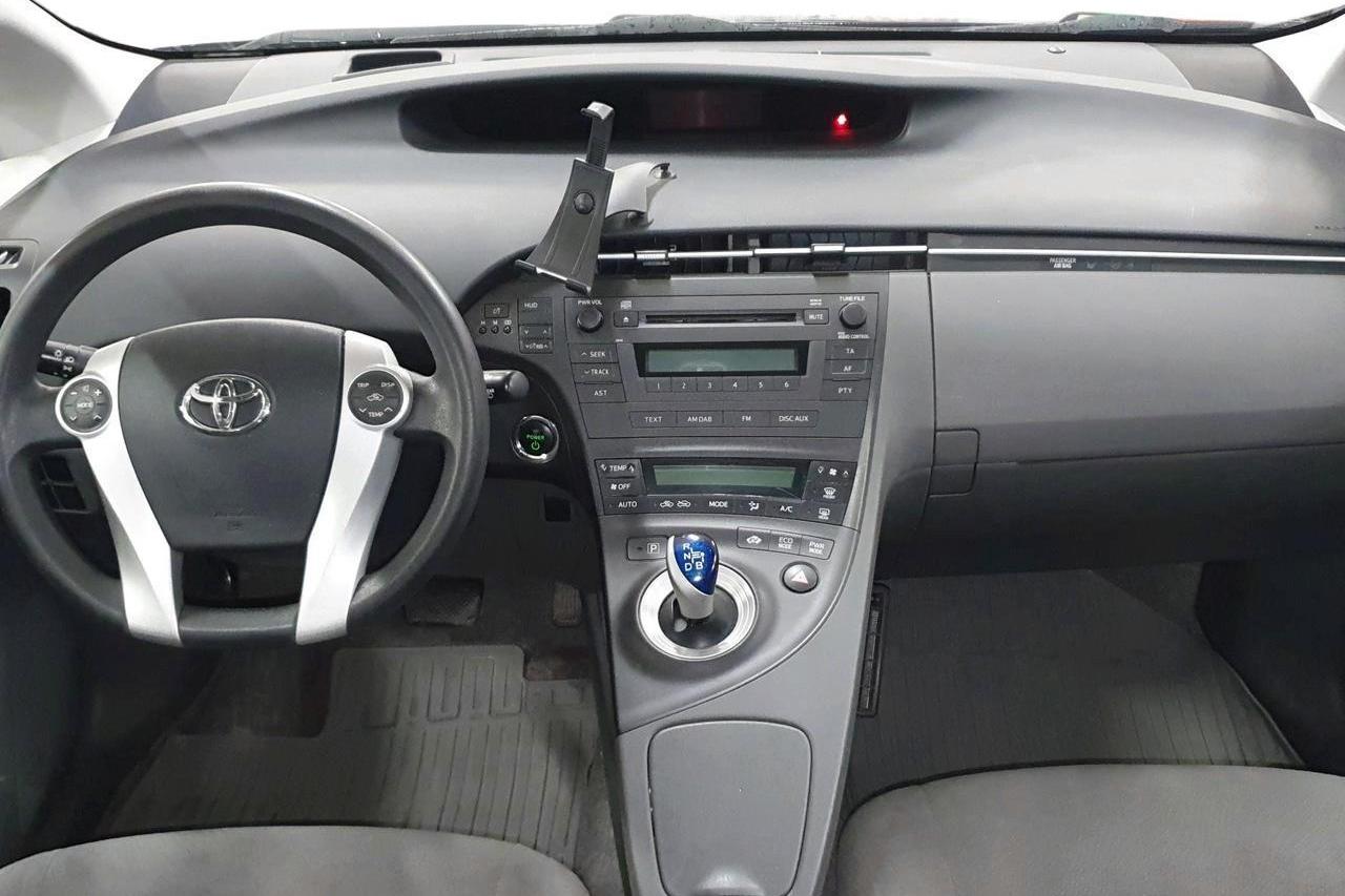 Toyota Prius 1.8 Hybrid (99hk) - 132 550 km - Automatyczna - Dark Blue - 2011