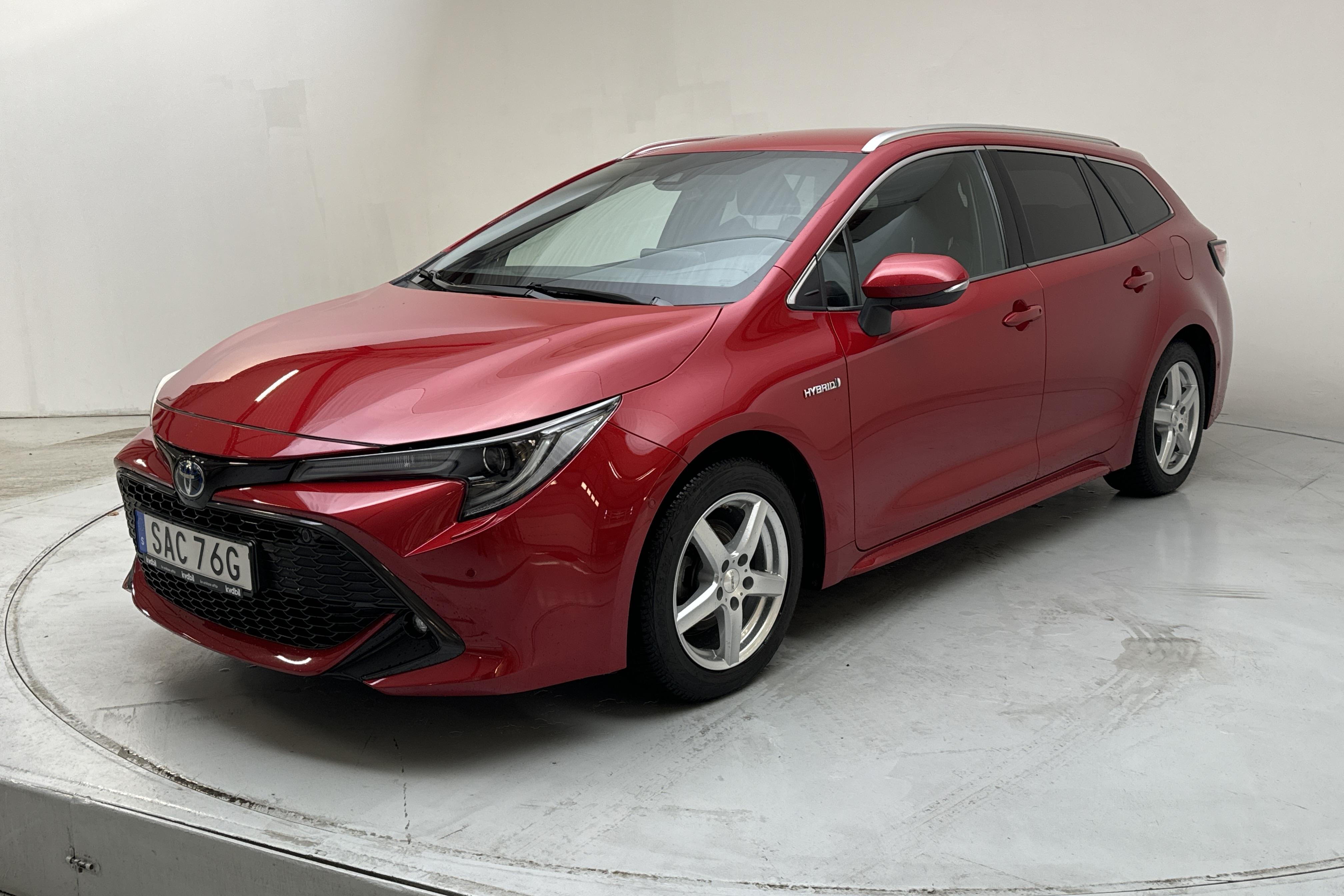 Toyota Corolla 1.8 Hybrid Touring Sports (122hk) - 23 870 km - Automatic - red - 2021