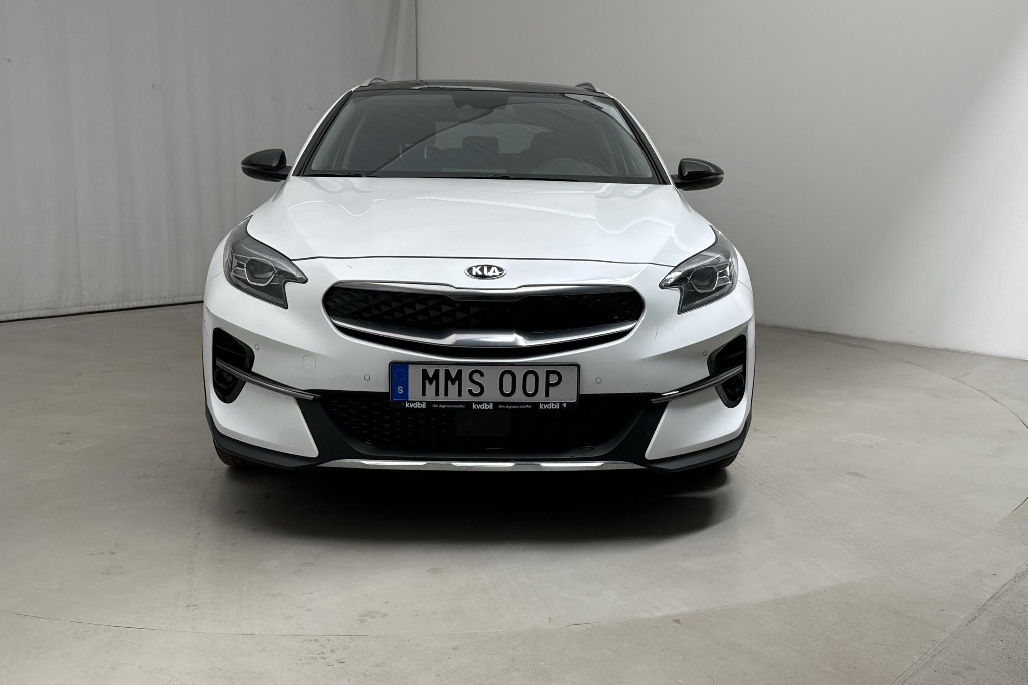 KIA XCeed 1.6 Plug-in Hybrid 5dr (141hk) - 5 210 km - Automatic - white - 2021